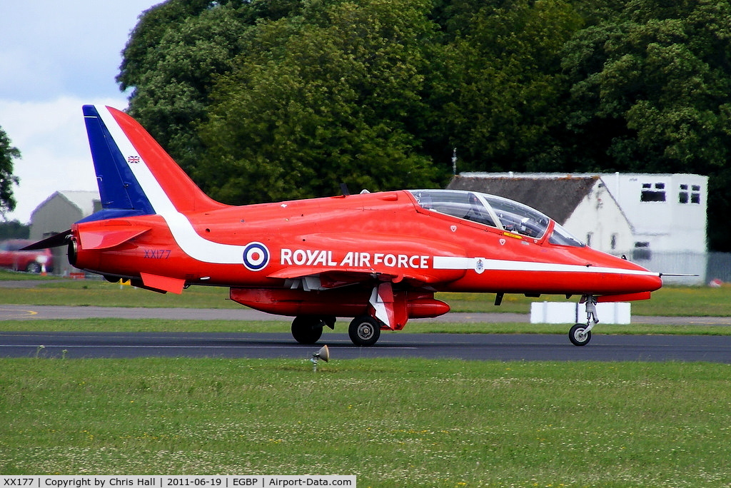 XX177, 1977 Hawker Siddeley Hawk T.1 C/N 024/312024, backtracking up the runway after its display at the Cotswold Airshow