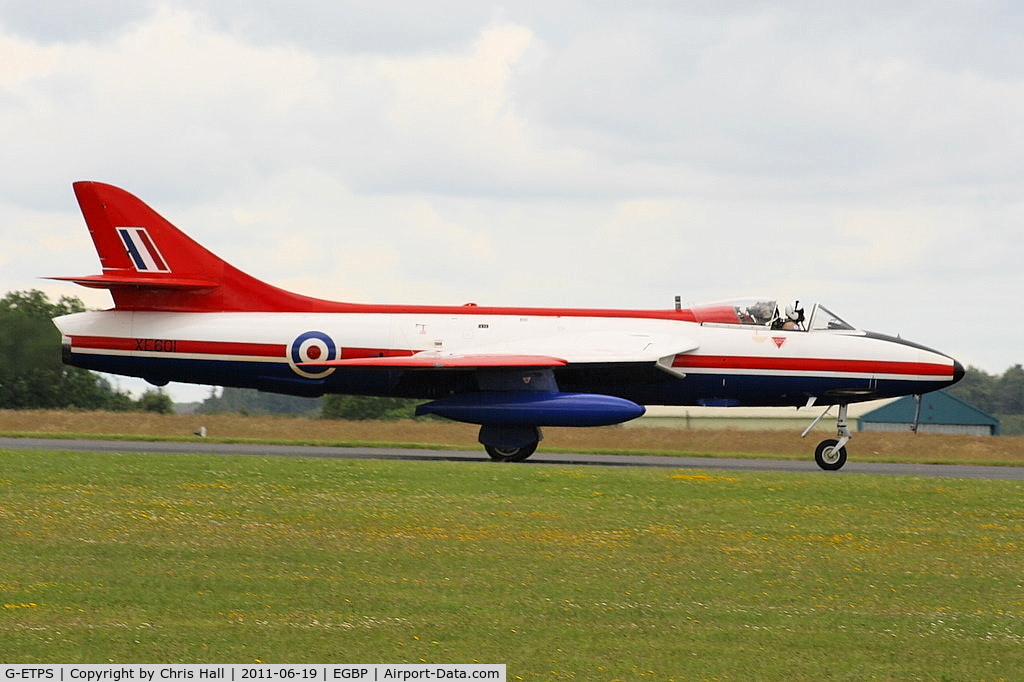 G-ETPS, 1956 Hawker Hunter FGA.9 C/N 41H/679959, taxiing along the runway prior to its display at the Cotswold Airshow