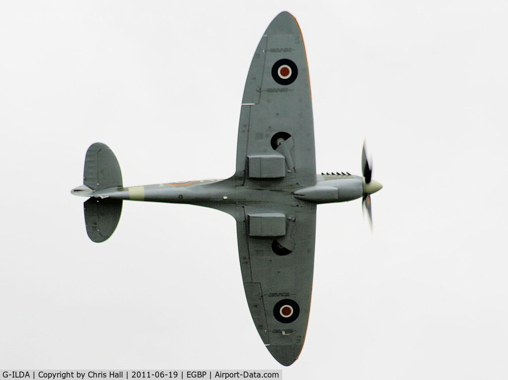 G-ILDA, 1944 Supermarine 509 Spitfire TR.IXc C/N CBAF.10164, displaying at the Cotswold Airshow 2011