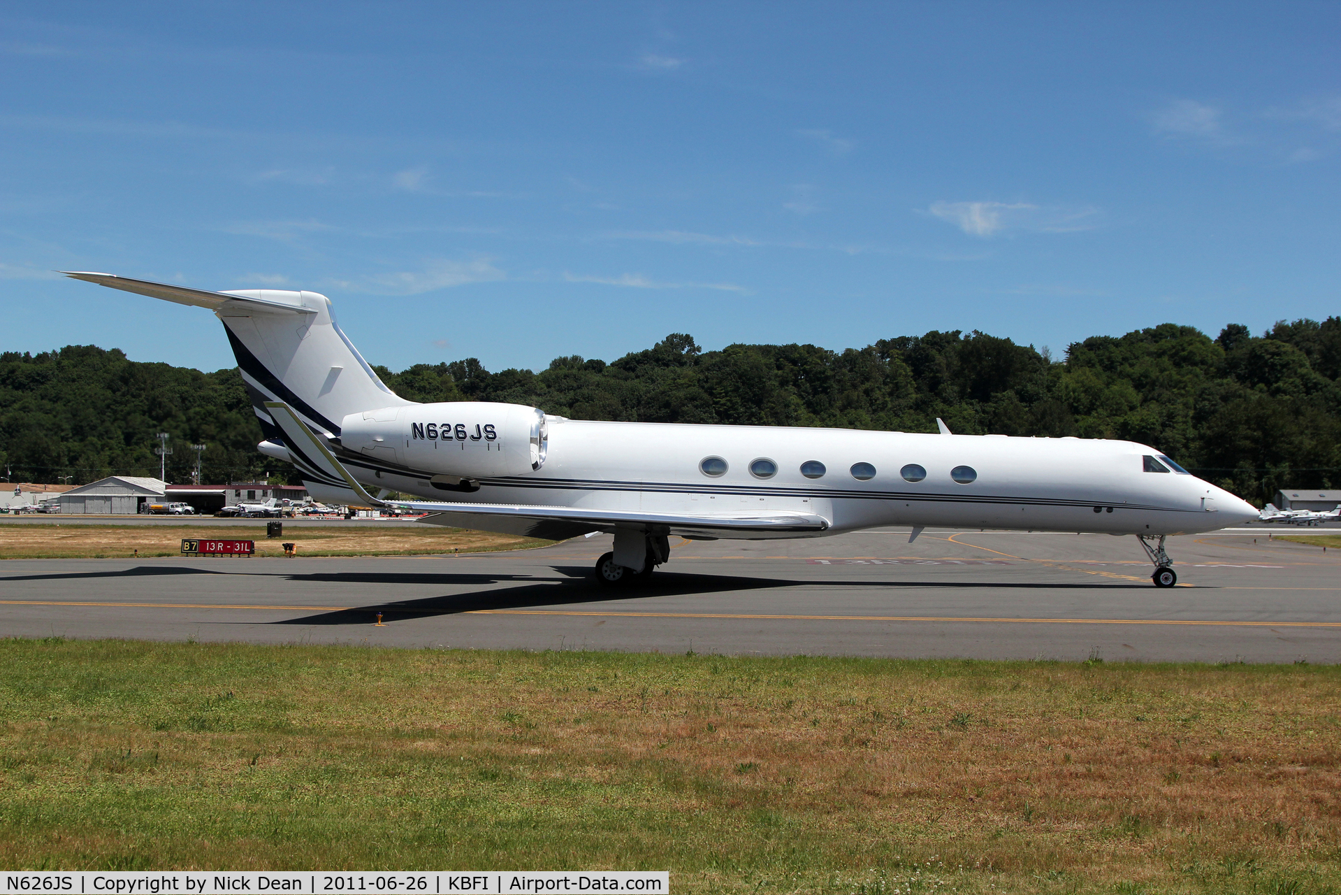 N626JS, Gulfstream Aerospace G-V C/N 642, KBFI/BFI