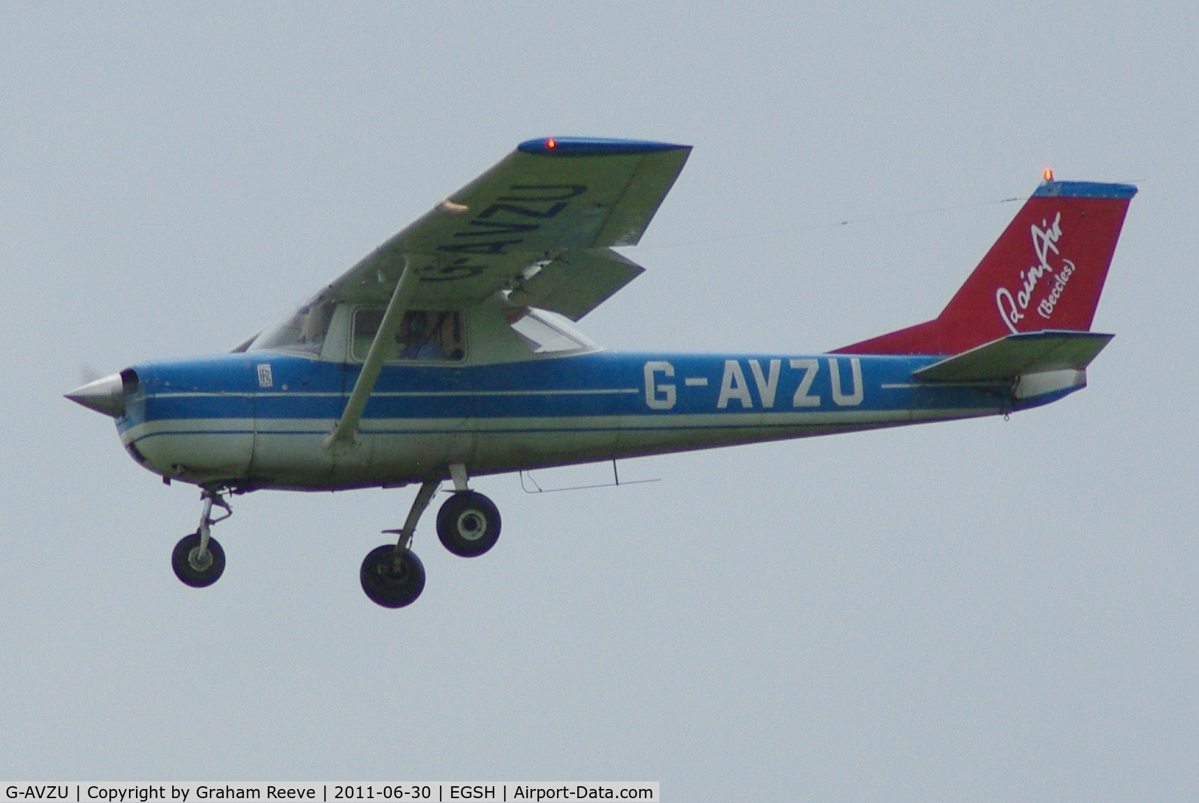 G-AVZU, 1967 Reims F150H C/N 0283, About to land.