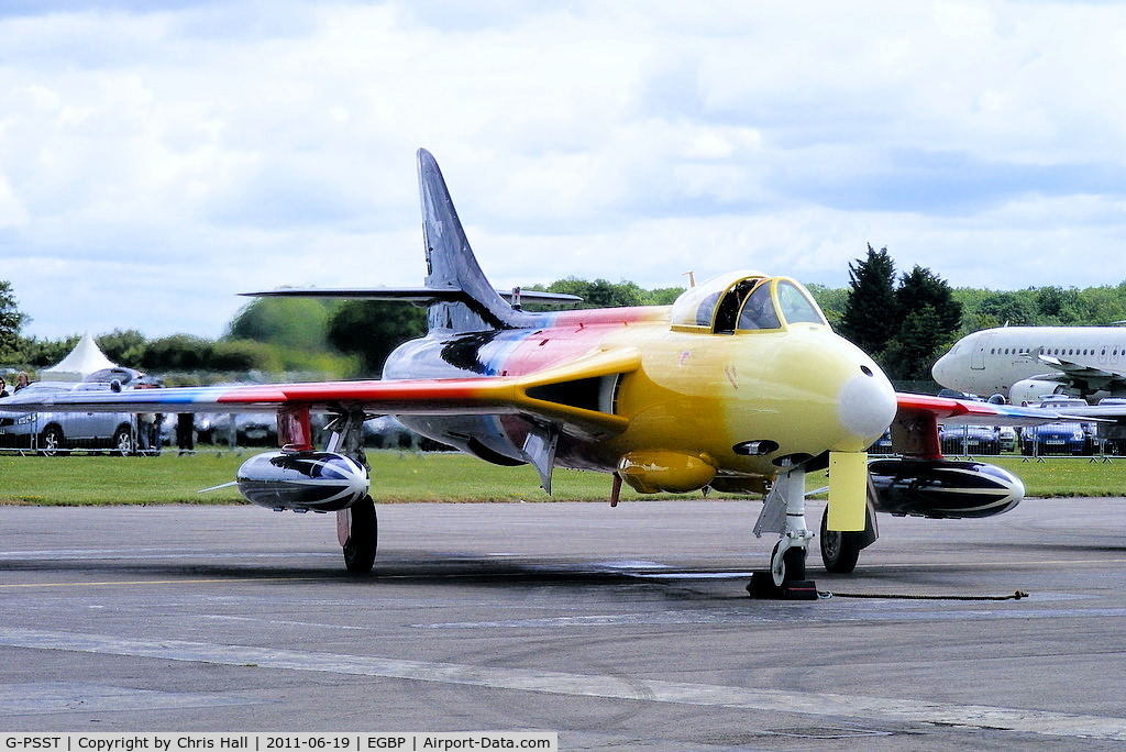 G-PSST, 1959 Hawker Hunter F.58A C/N HABL-003115, 'Miss demeamour' taxiing in after its solo display at the Cotswold Airshow