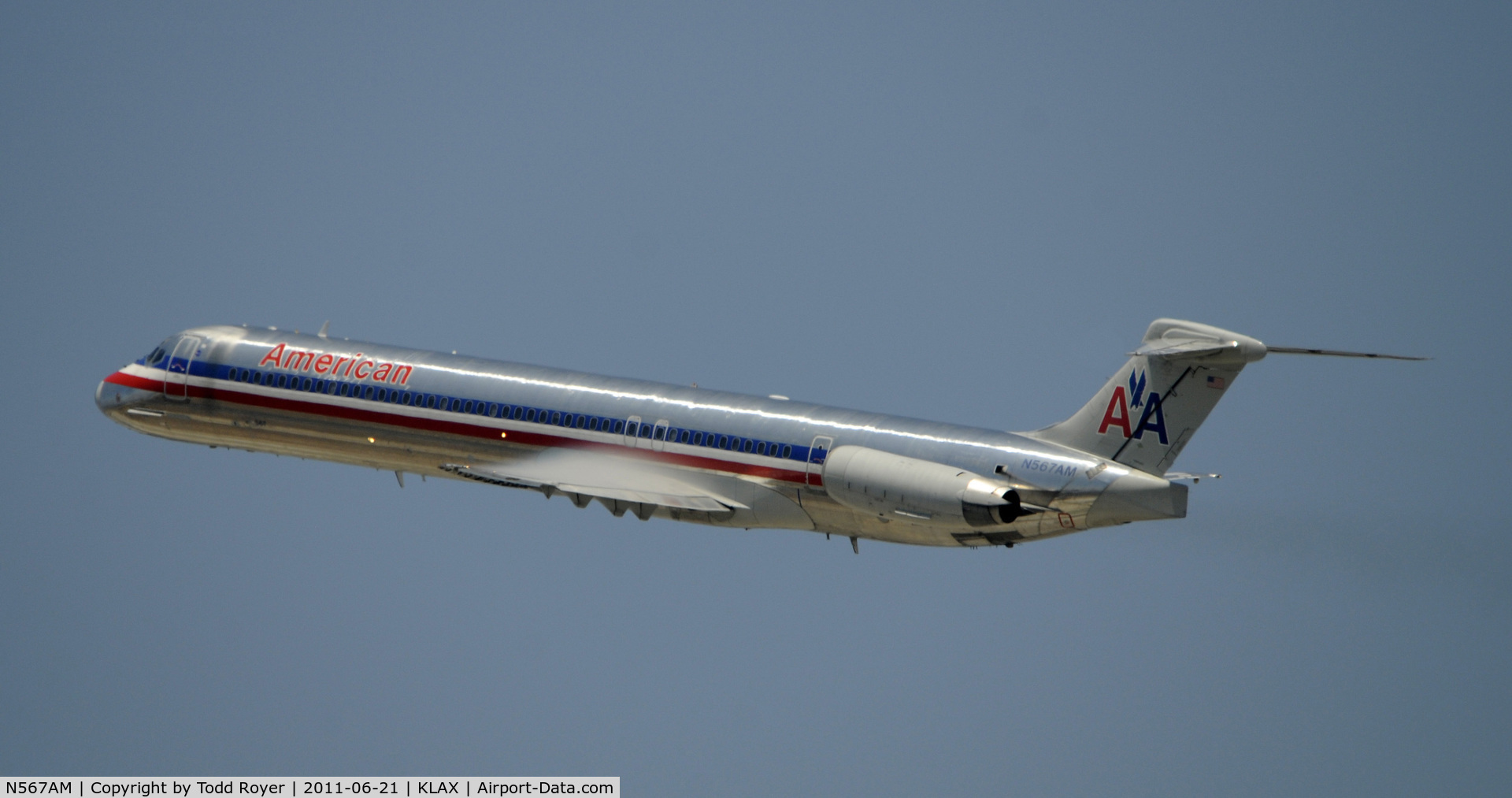 N567AM, 1992 McDonnell Douglas MD-83 (DC-9-83) C/N 53293, Departing LAX