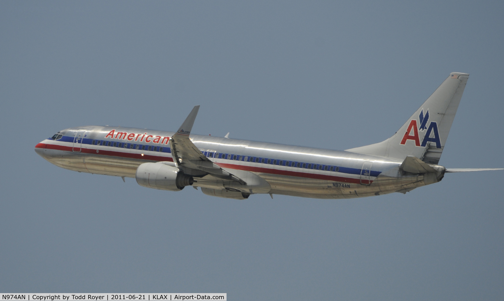 N974AN, 2001 Boeing 737-823 C/N 30098, Departing LAX