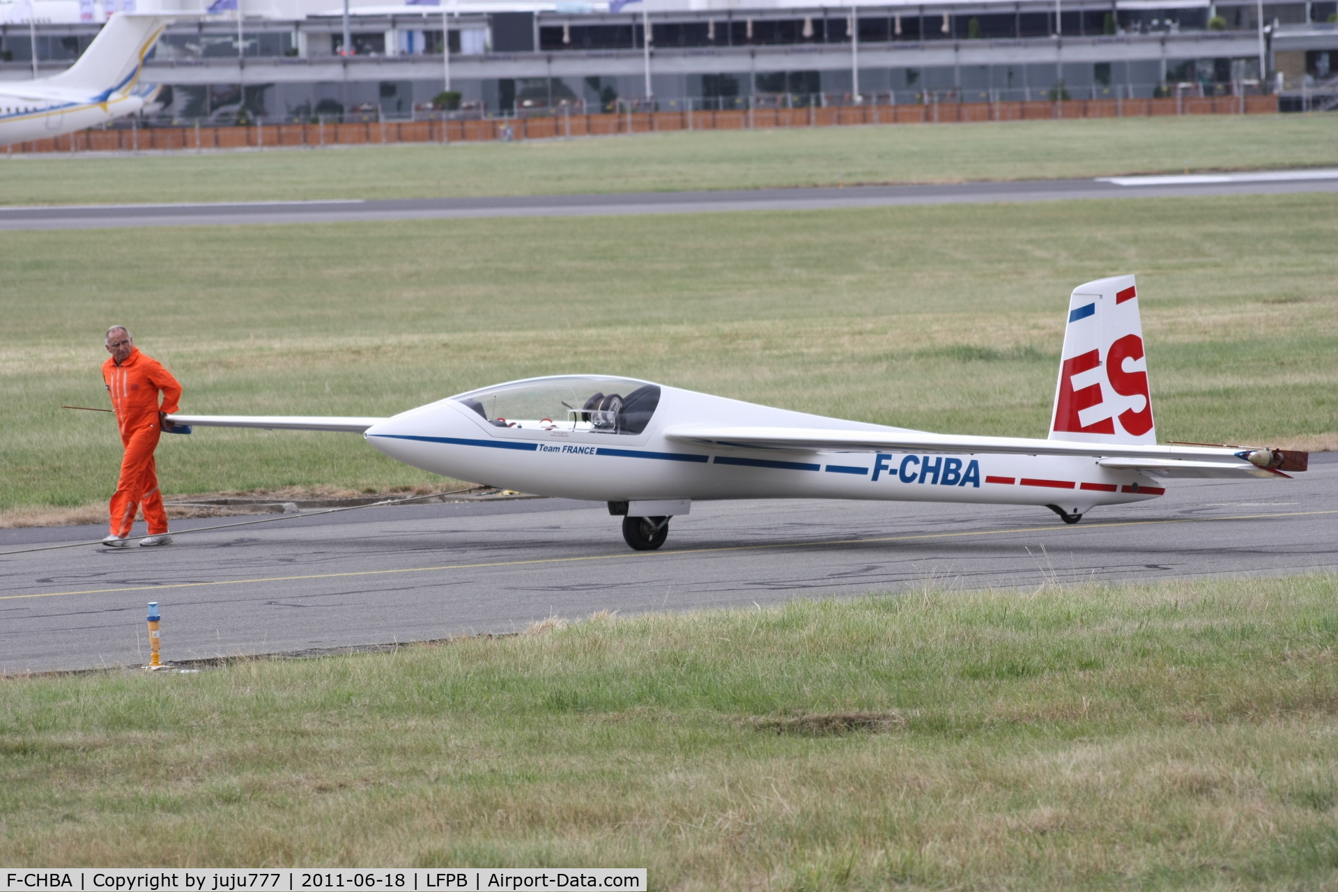 F-CHBA, Marganski Swift S-1 C/N 108, on training for SIAE 2011