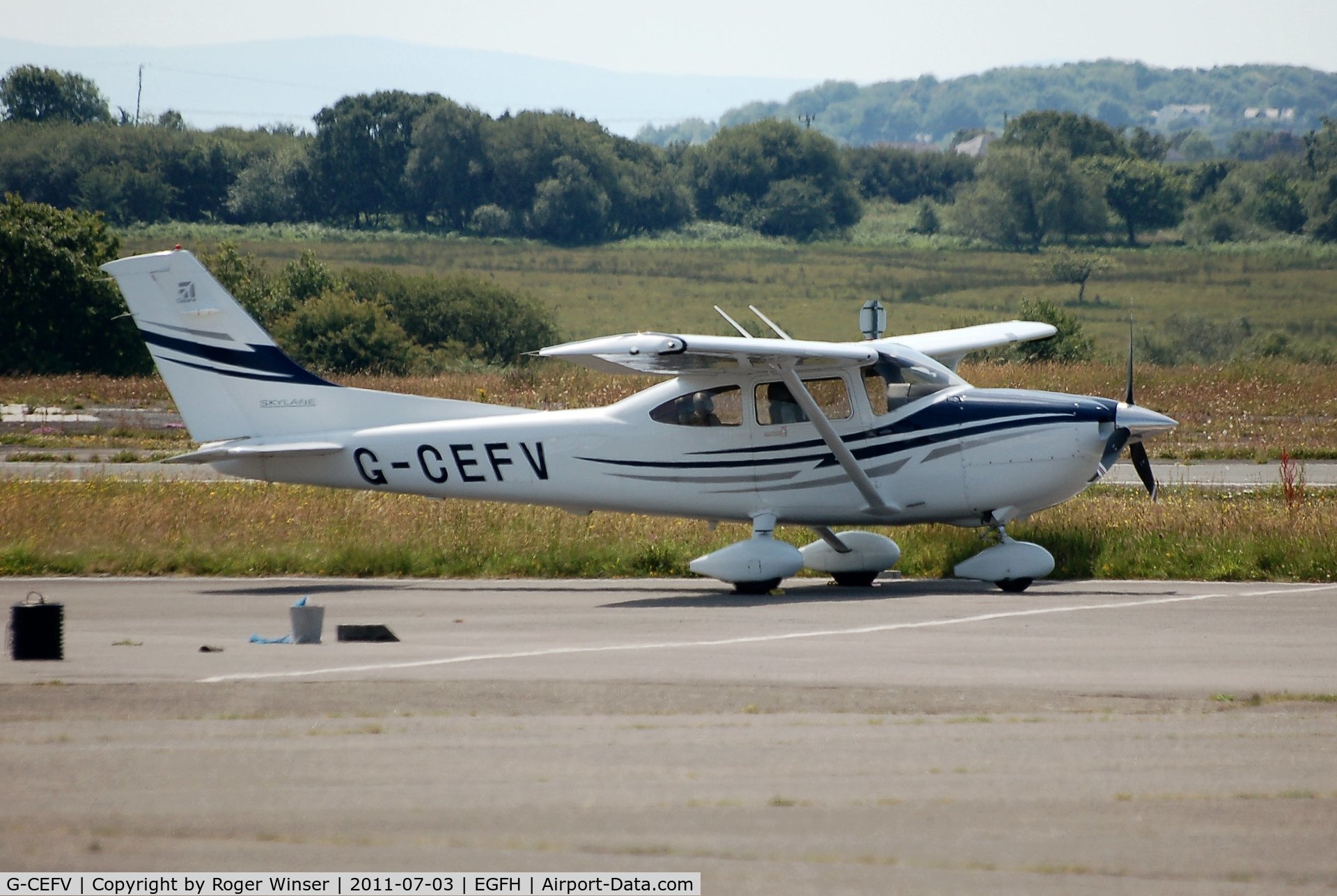 G-CEFV, 2005 Cessna 182T Skylane C/N 18281538, Visiting Cessna Skylane.