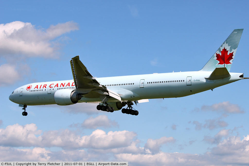 C-FIUL, 2007 Boeing 777-333/ER C/N 35255, Air Canada's 2007 Boeing 777-333ER, c/n: 35255 landing at Heathrow