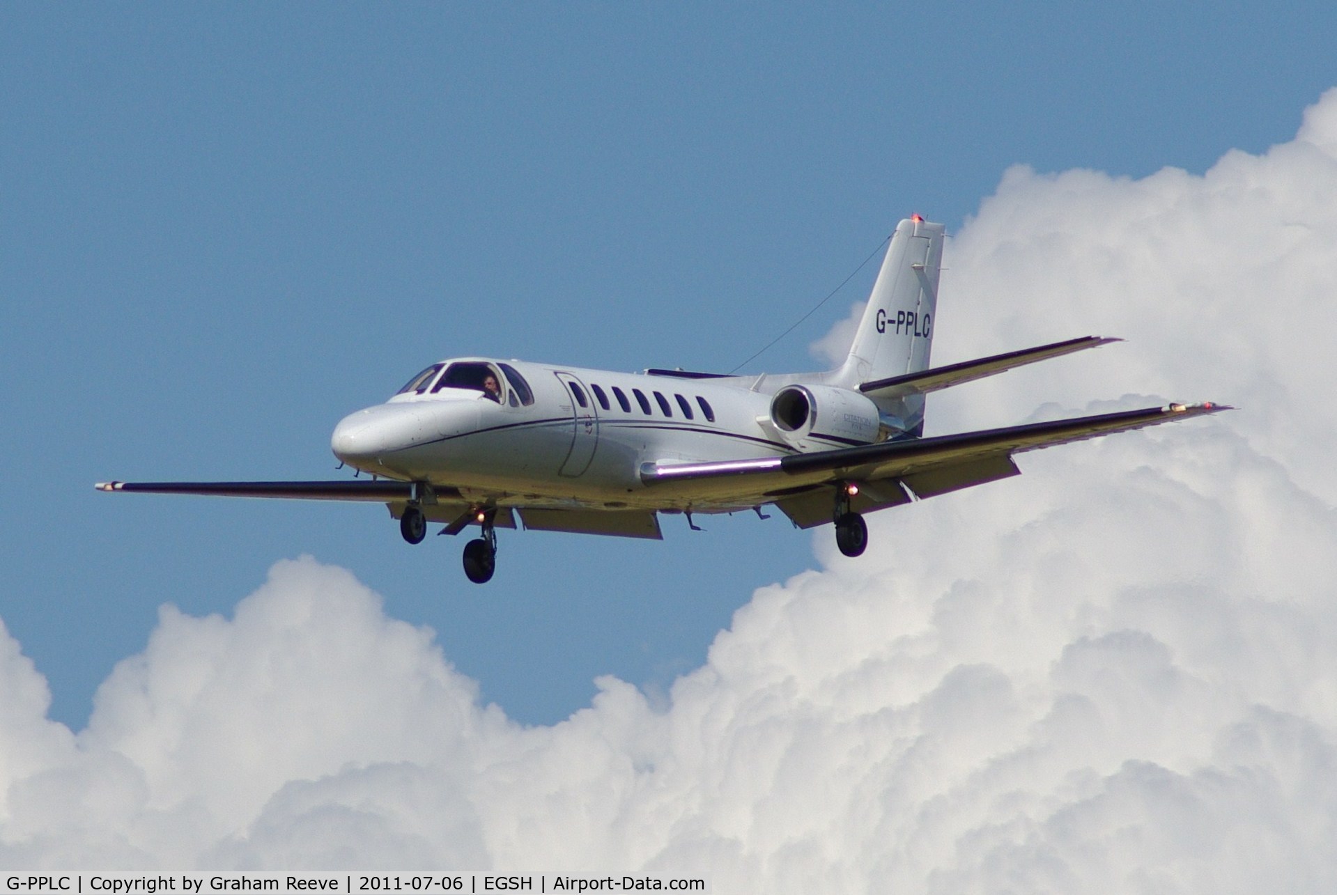 G-PPLC, 1990 Cessna 560 Citation V C/N 560-0059, About to touch down.