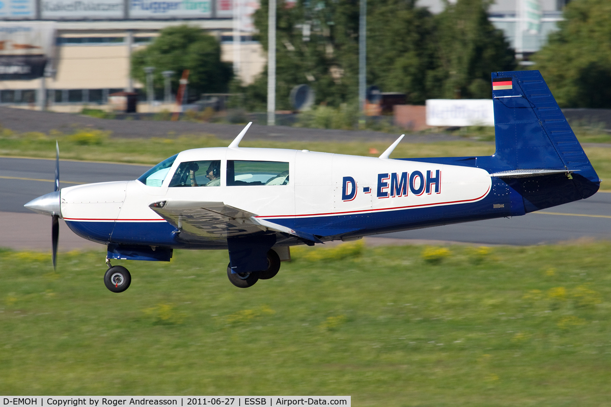 D-EMOH, Mooney M20J 201 C/N 24-1599, Arriving from Luleå