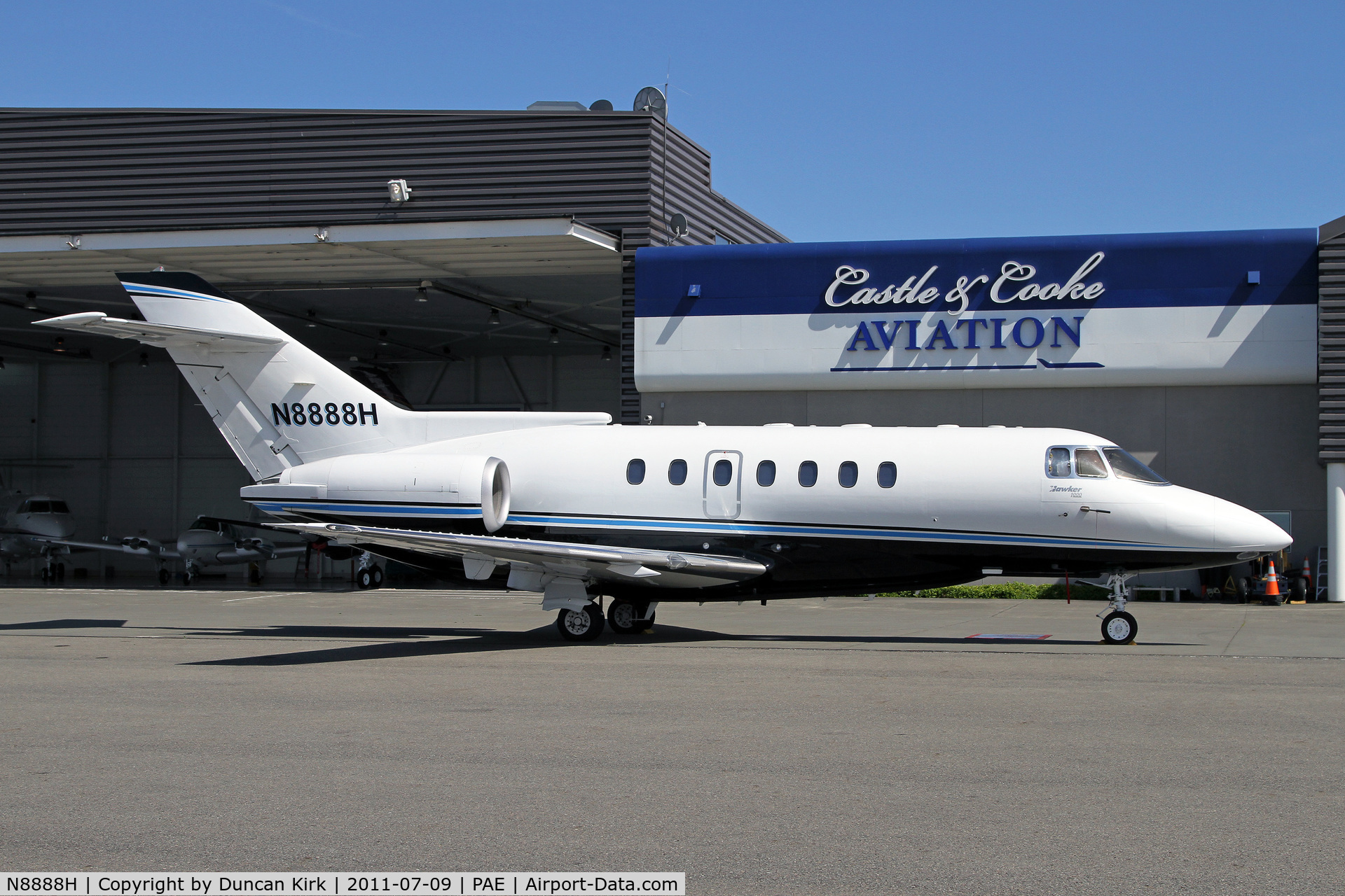 N8888H, 1994 Raytheon Hawker 1000 C/N 259043, A Castle & Cooke customer