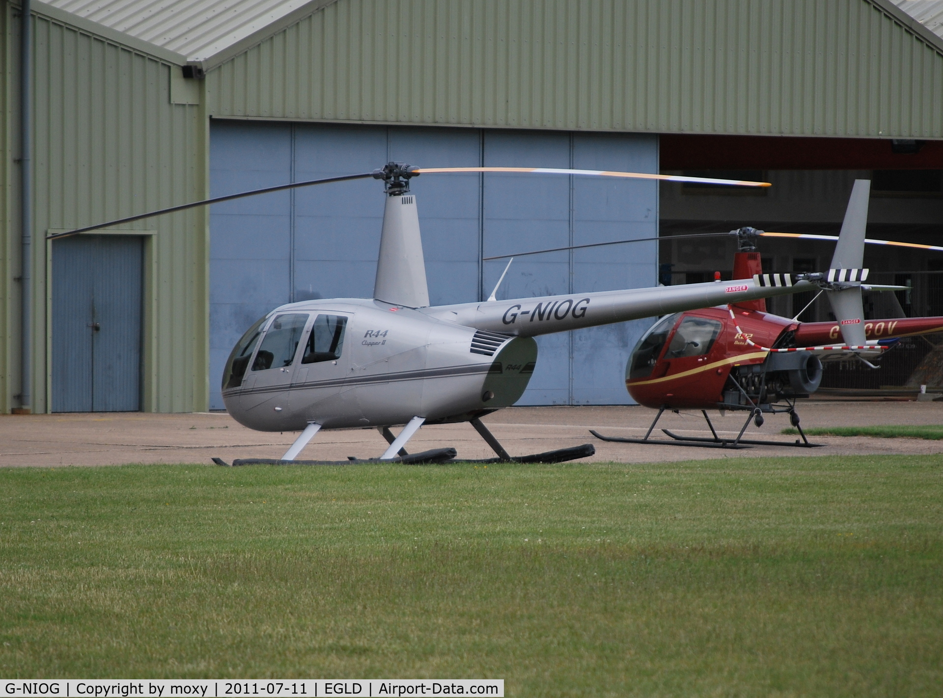 G-NIOG, 2004 Robinson R44 Clipper II C/N 10471, Robinson R44 Clipper II at Denham.