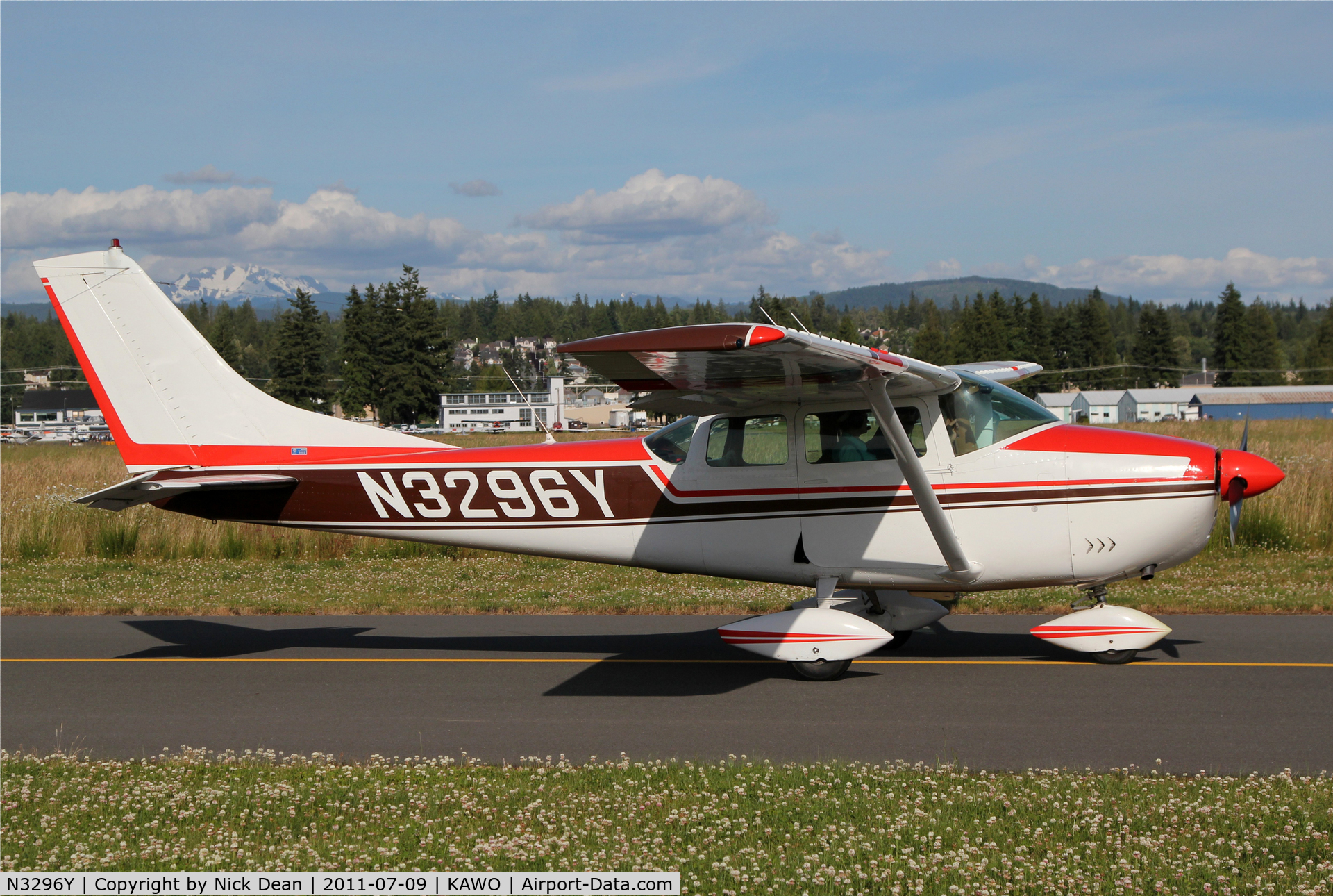 N3296Y, 1962 Cessna 182E Skylane C/N 18254296, KAWO/AWO