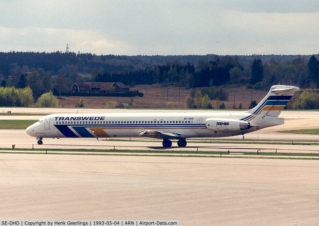 SE-DHD, 1988 McDonnell Douglas MD-83 (DC-9-83) C/N 49578, Transwede