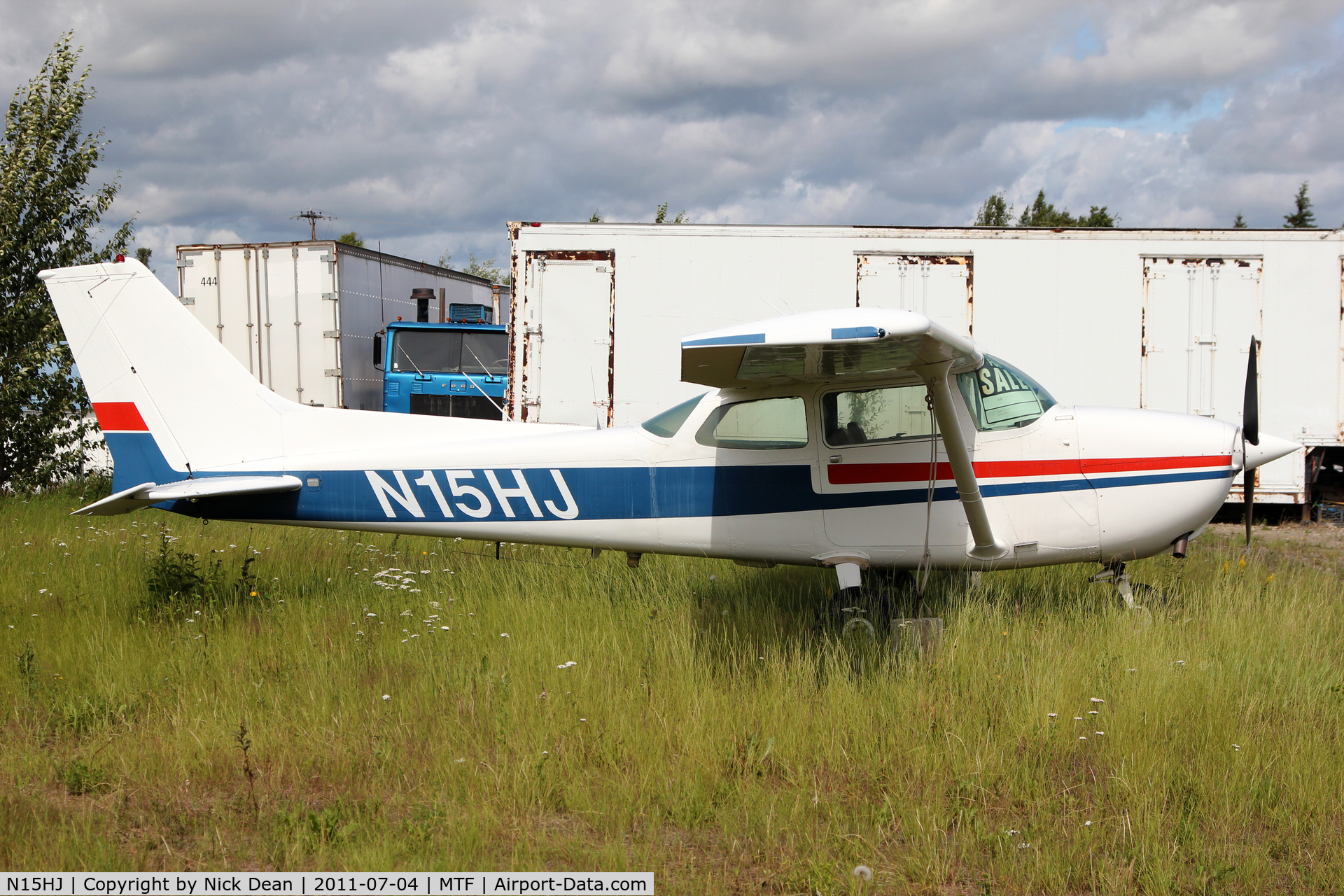 N15HJ, 1977 Cessna 172N C/N 17268950, MTF Metro Field
