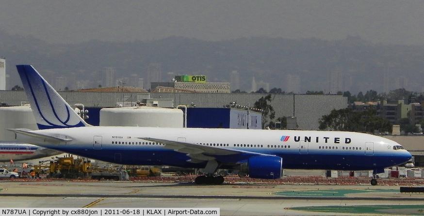 N787UA, 1997 Boeing 777-222 C/N 26939, B777-222 of United Airlines @ LAX