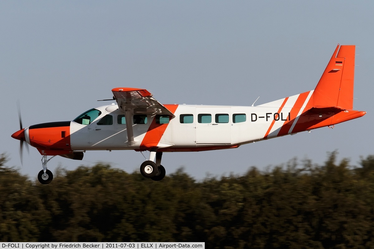 D-FOLI, 2008 Cessna 208B Grand Caravan C/N 208B2008, on final RW06
