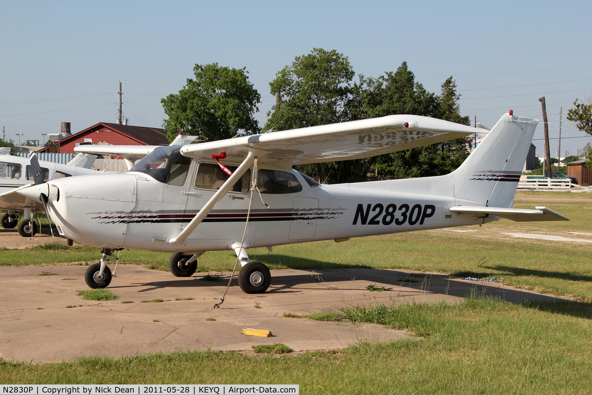N2830P, 1998 Cessna 172R C/N 17280593, KEYQ/EYQ