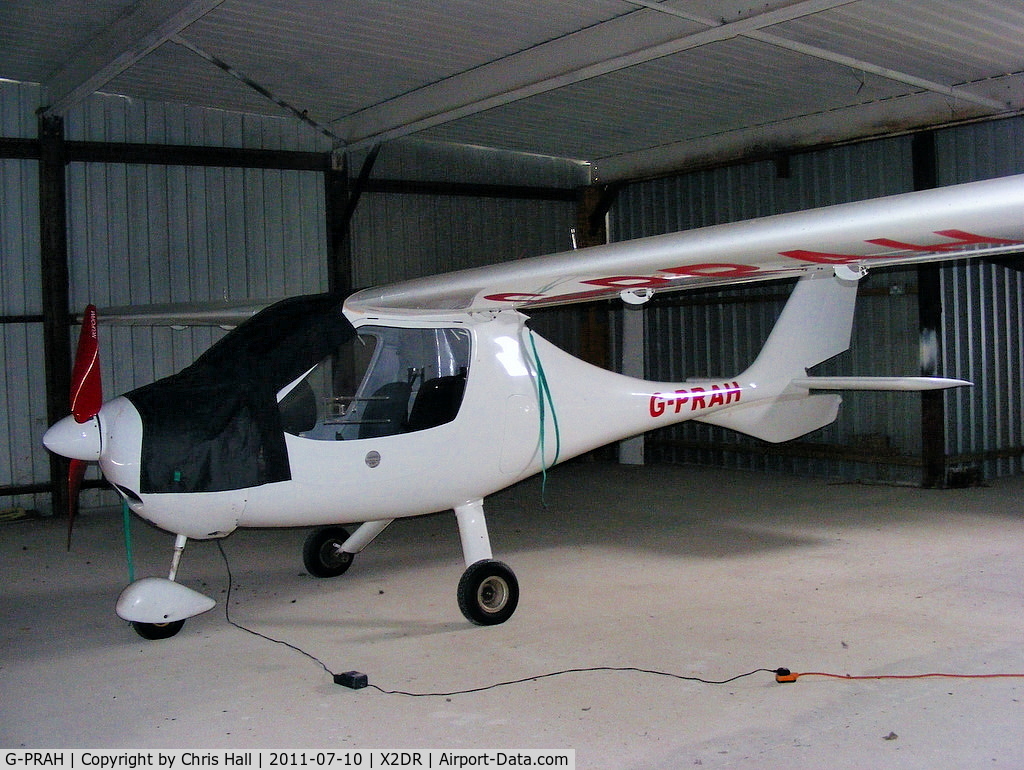 G-PRAH, 2001 Flight Design CT2K C/N 01-06-01-12, at Manor Farm Airfield, Drayton St Leonard