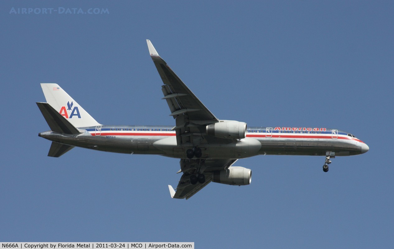 N666A, 1992 Boeing 757-223 C/N 25300, American 757