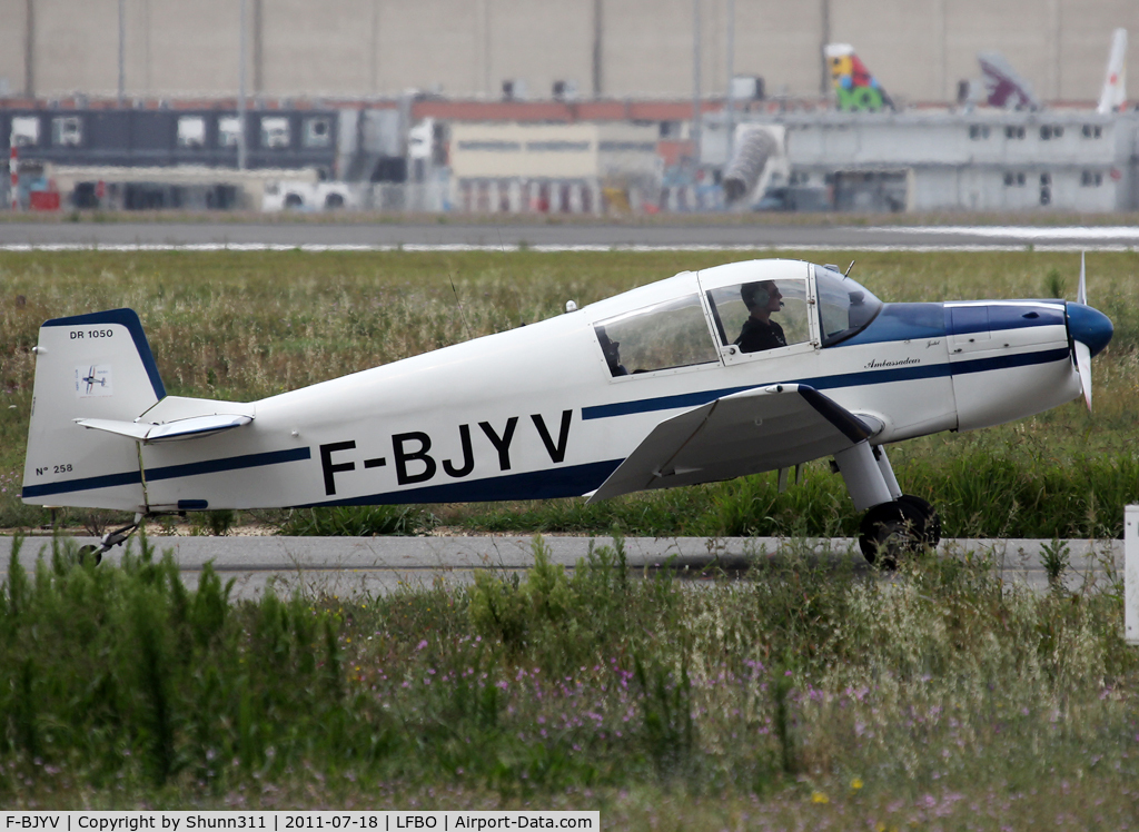 F-BJYV, , Taxiing to the General Aviation area... Participant of the Young French Pilot Tour 2011