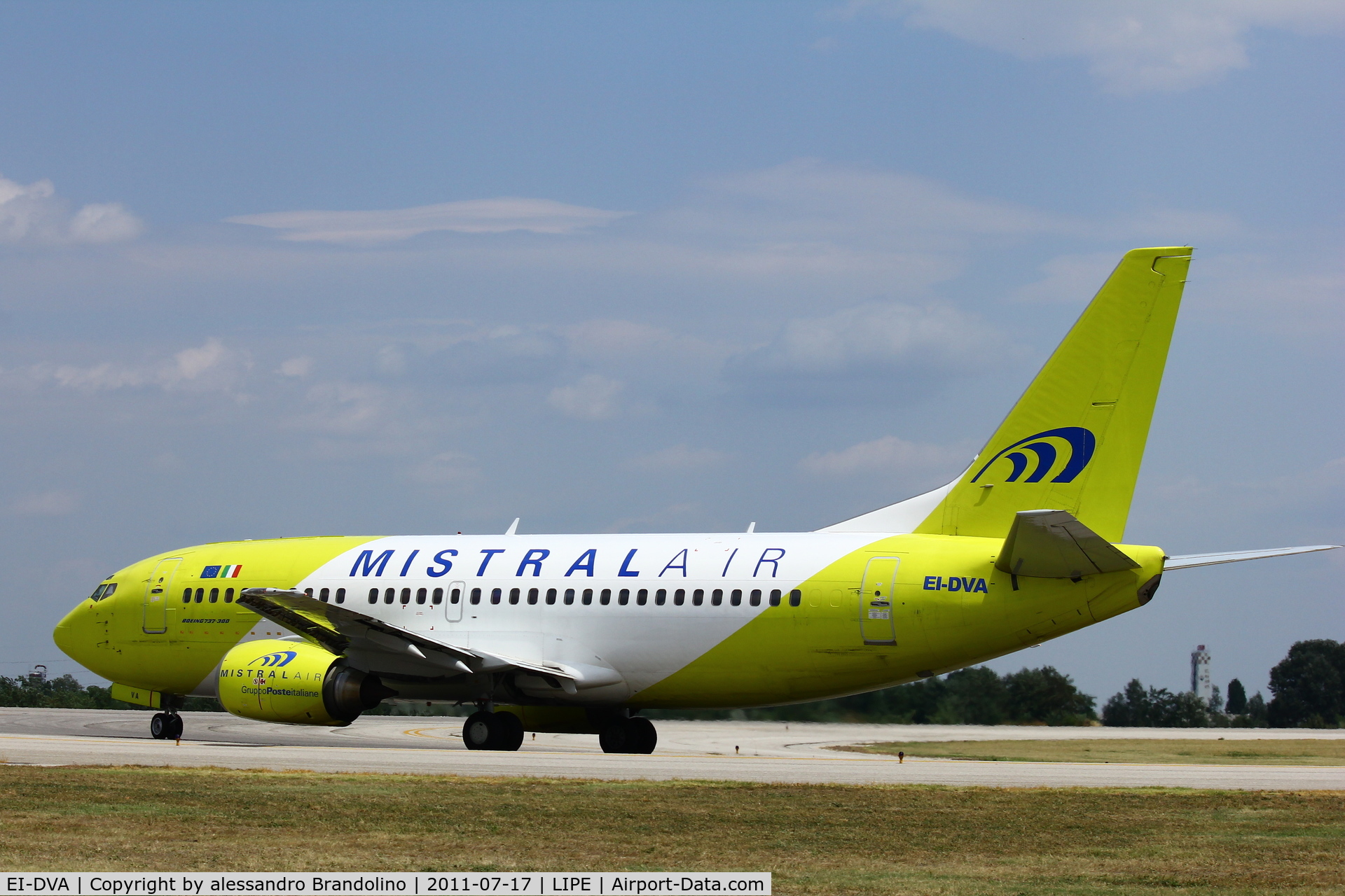 EI-DVA, 1991 Boeing 737-36E(QC) C/N 25159, New livery for MISTRAL AIR
on display Bologna g.Marconi Airport