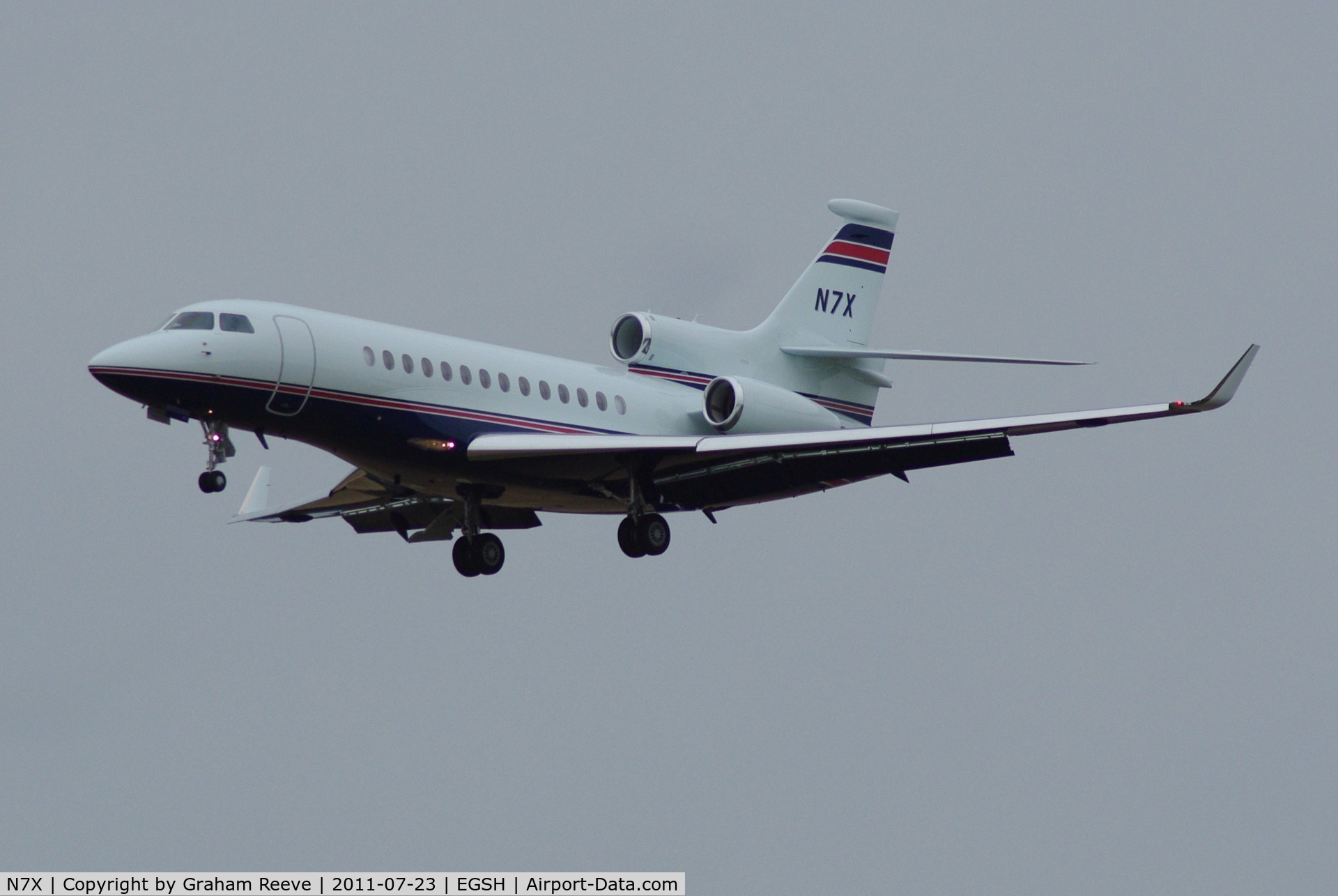 N7X, 2008 Dassault Falcon 7X C/N 33, About to land.