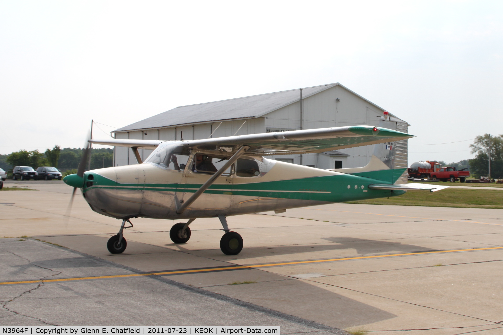 N3964F, 1958 Cessna 172 C/N 36864, Taxiing for departure