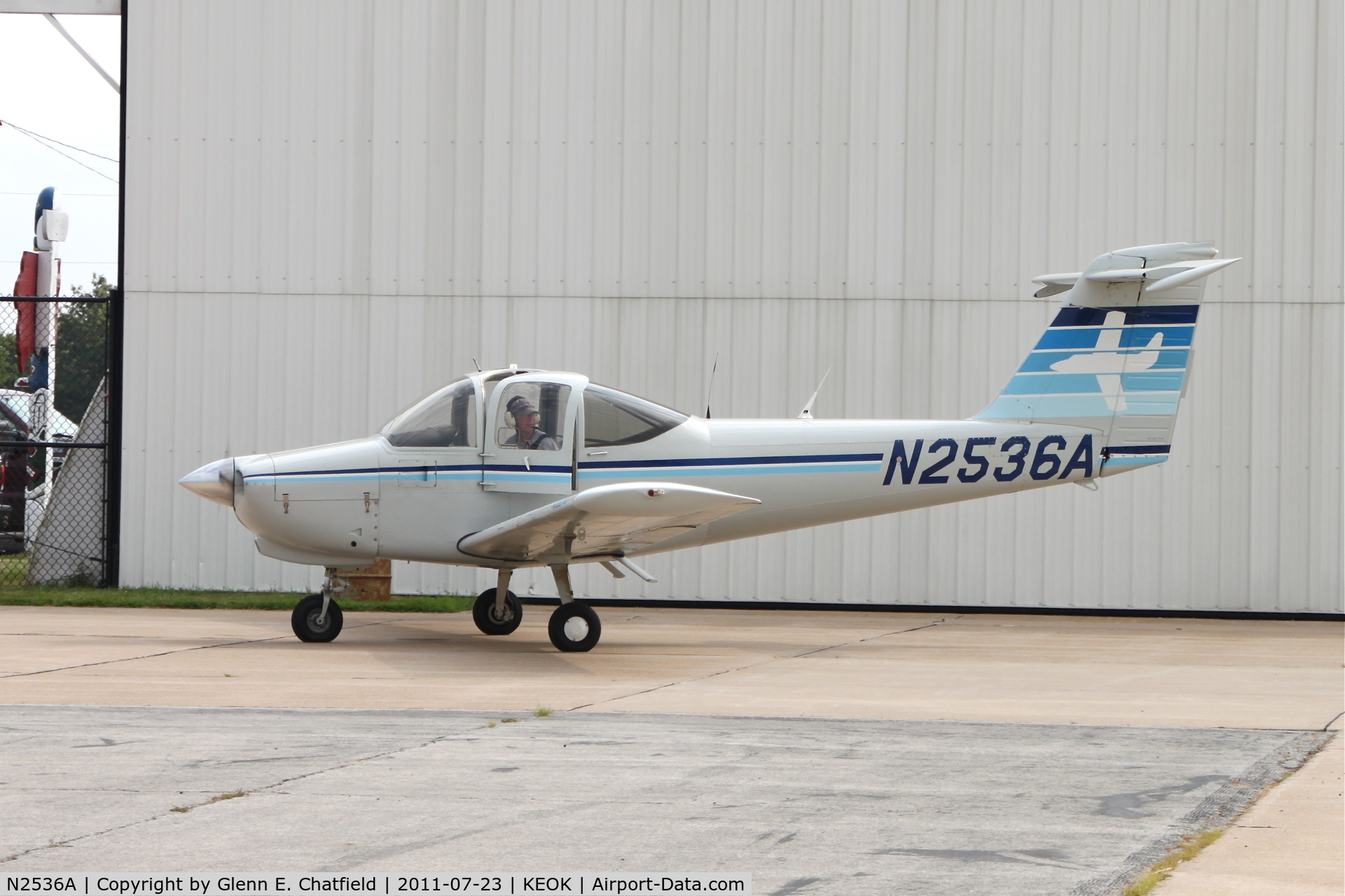 N2536A, 1978 Piper PA-38-112 Tomahawk Tomahawk C/N 38-78A0739, Ready for taxi to runway.