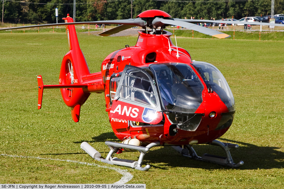 SE-JFN, 2002 Eurocopter EC-135T-2 C/N 0214, At Vallentuna Flyg och Motordag