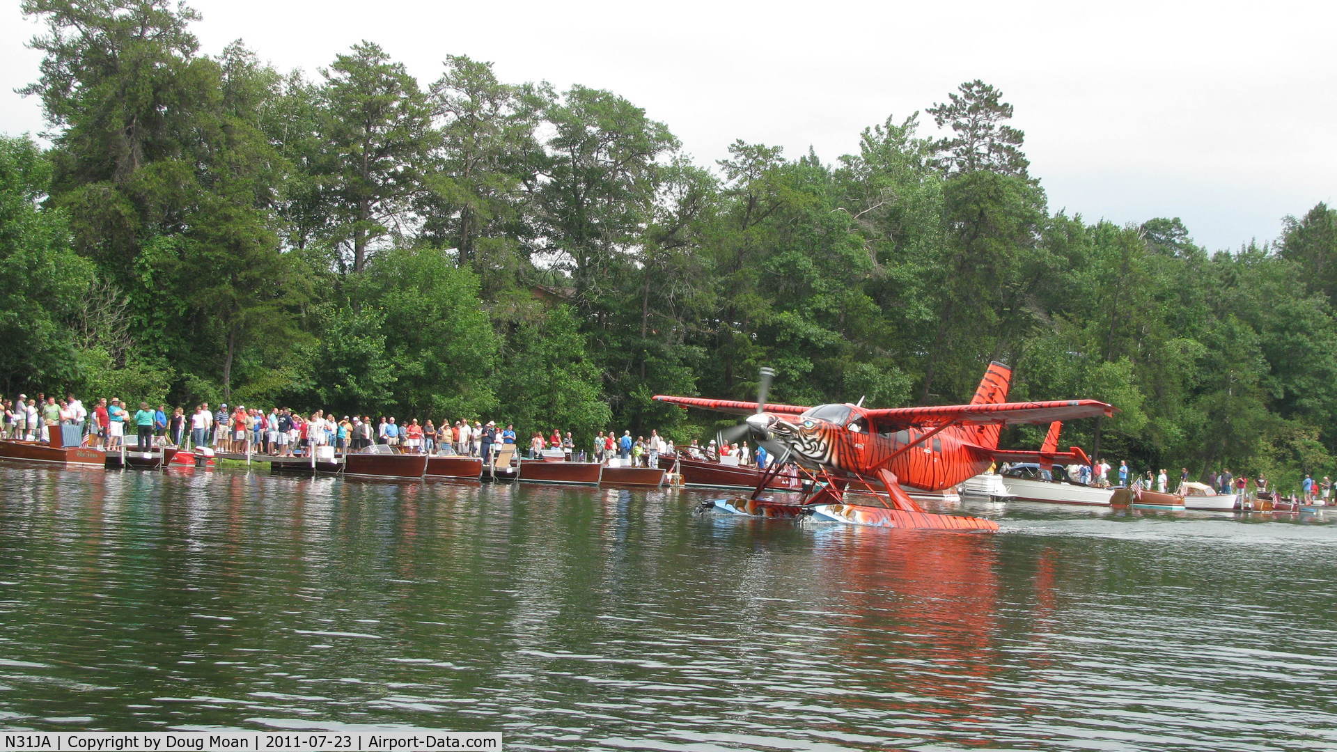 N31JA, 2010 Quest Kodiak 100 C/N 100-0042, Checking out  old Classic Boats with the Kodiak !