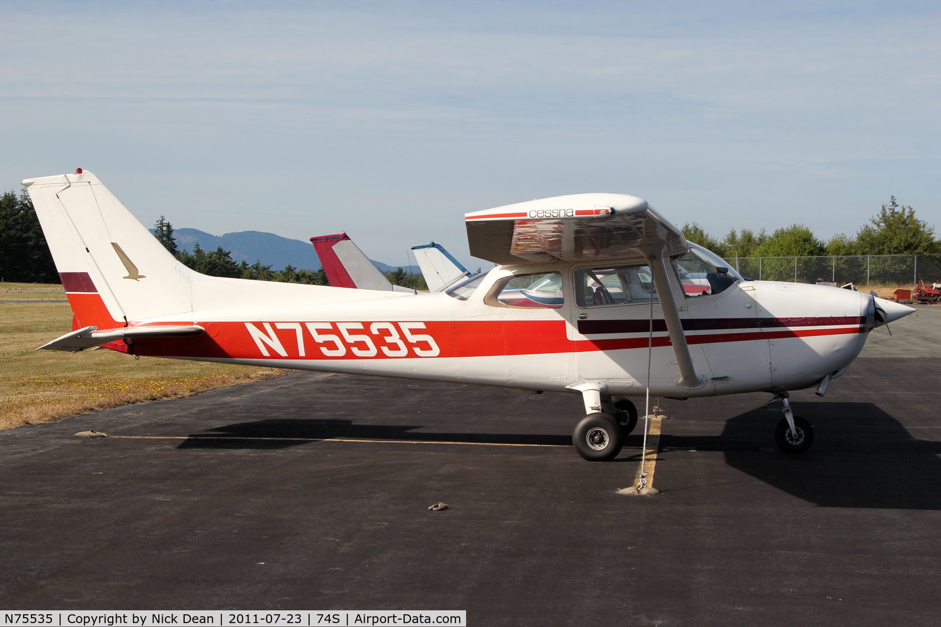 N75535, 1976 Cessna 172N C/N 17267790, 74S Anacortes