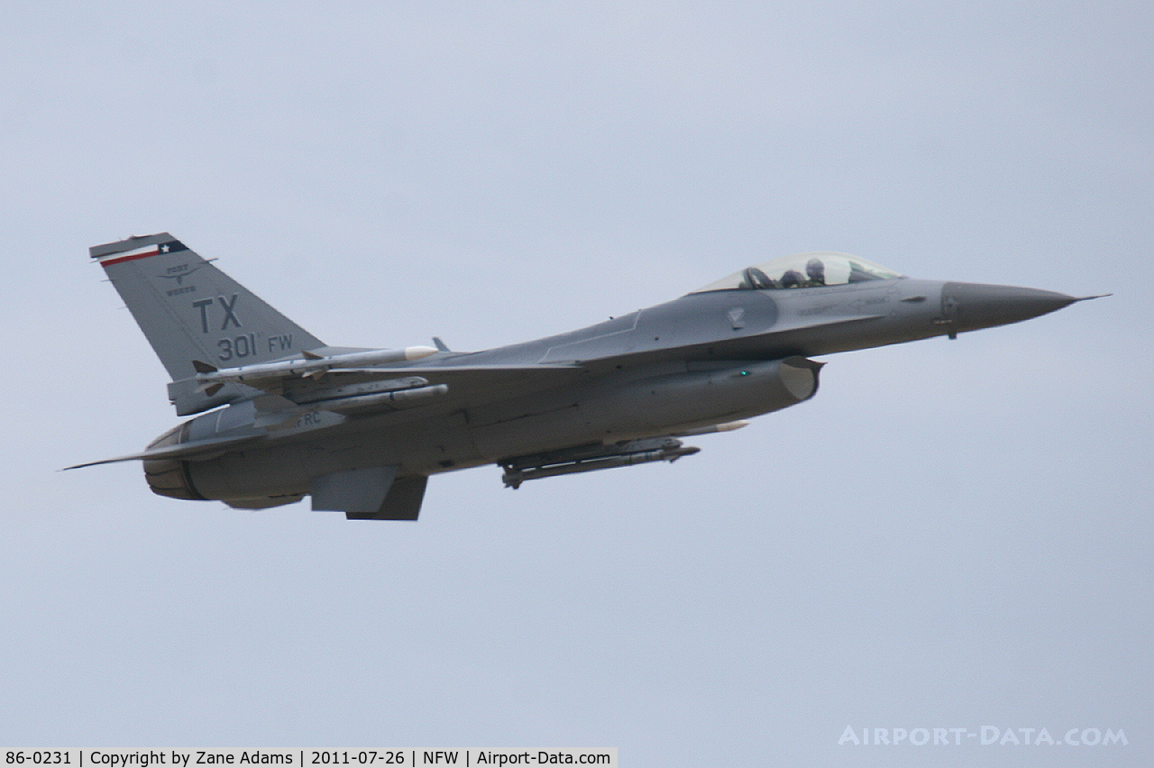 86-0231, 1986 General Dynamics F-16C Fighting Falcon C/N 5C-337, Departing NASJRB Fort Worth