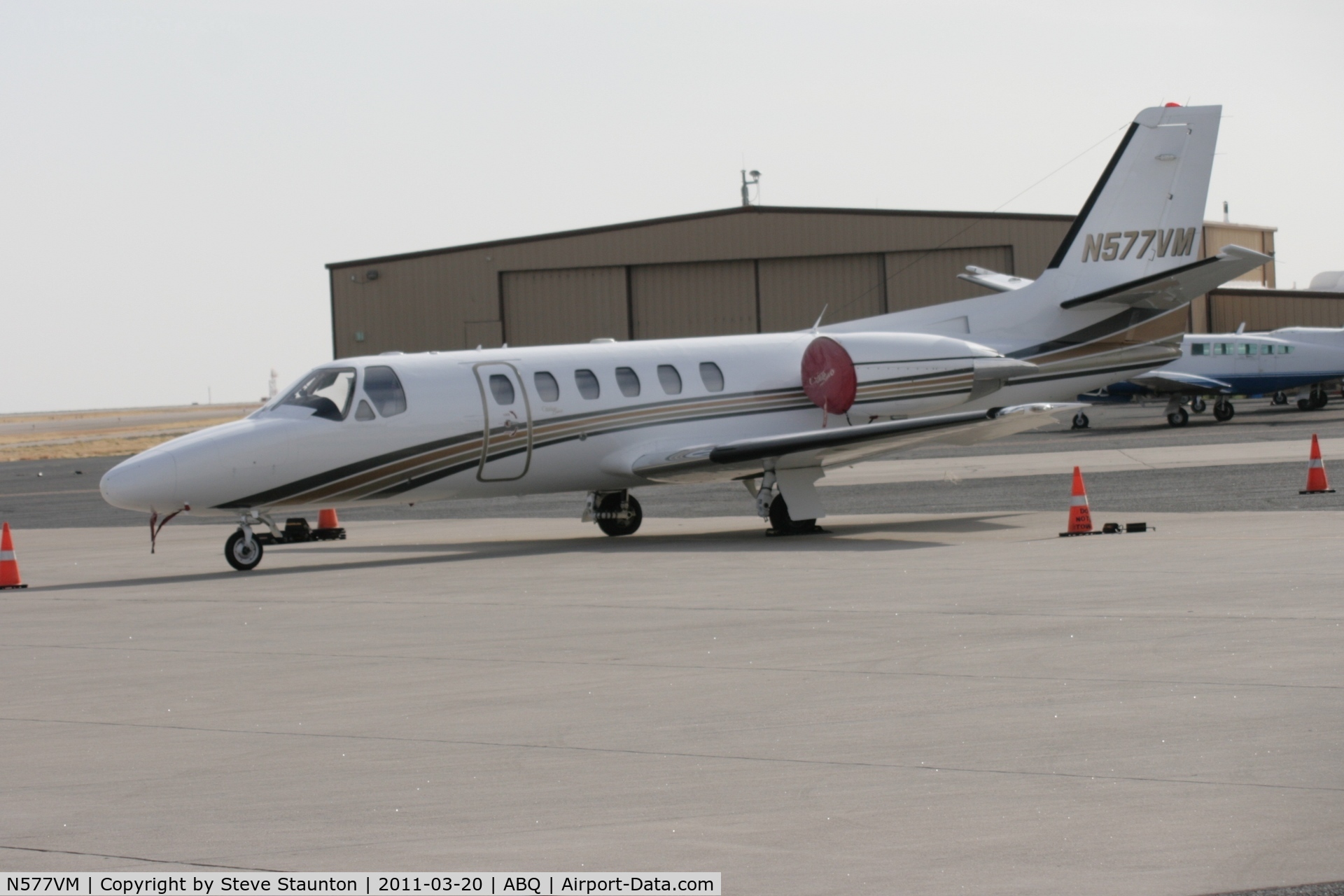 N577VM, 1999 Cessna 550 Citation Bravo C/N 550-0863, Taken at Alburquerque International Sunport Airport, New Mexico in March 2011 whilst on an Aeroprint Aviation tour