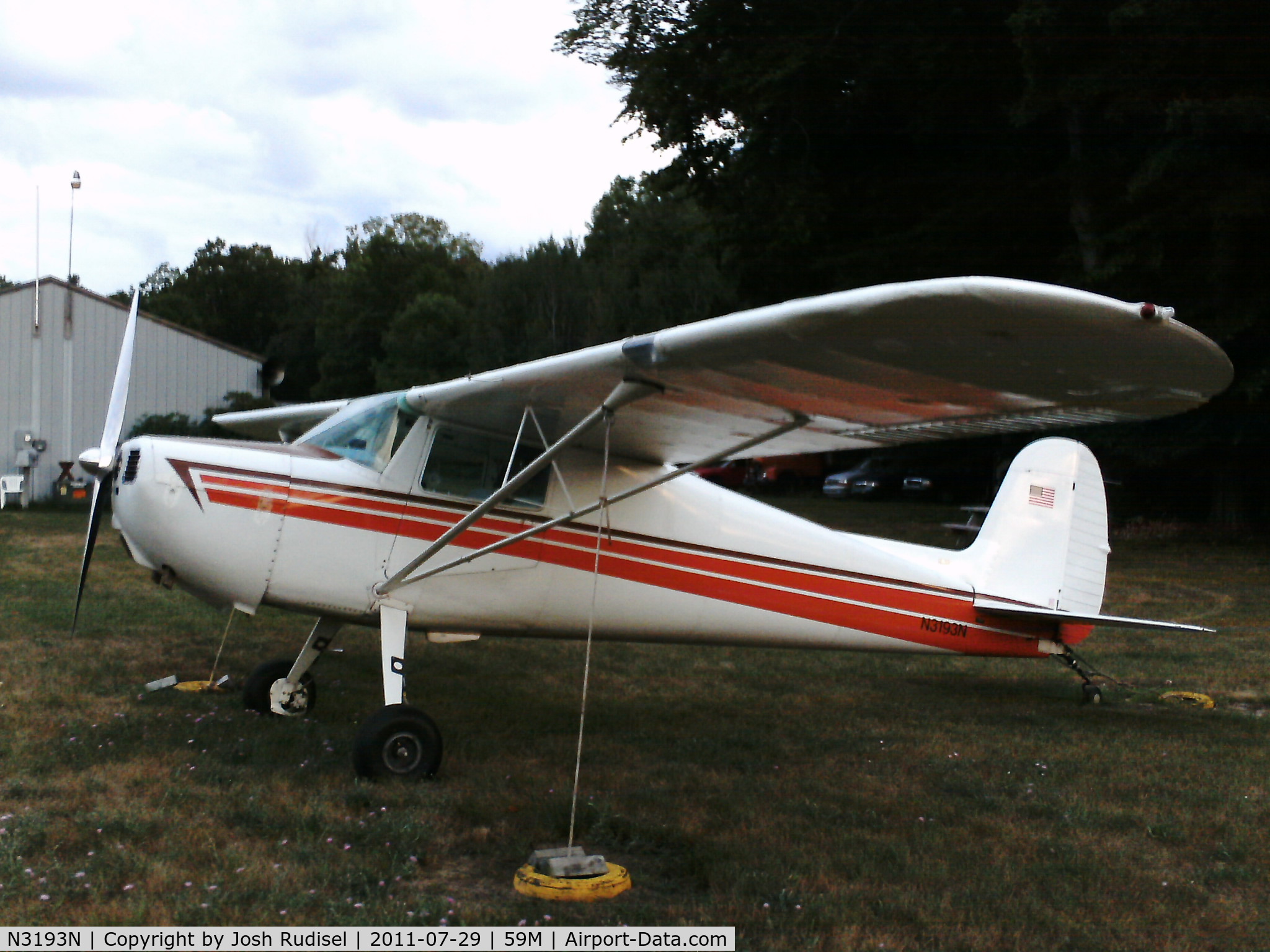 N3193N, 1947 Cessna 120 C/N 13451, Came into Torchport late evening.
