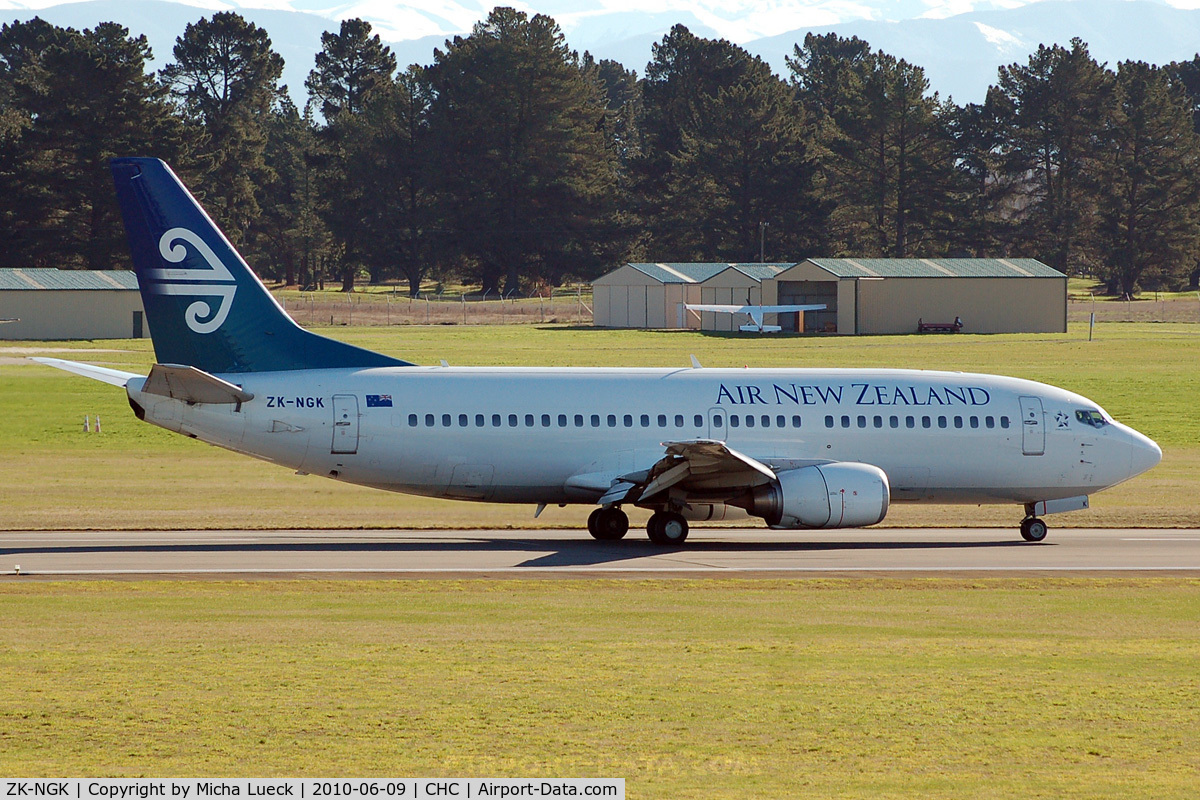 ZK-NGK, 1995 Boeing 737-3K2 C/N 26318, At Christchurch