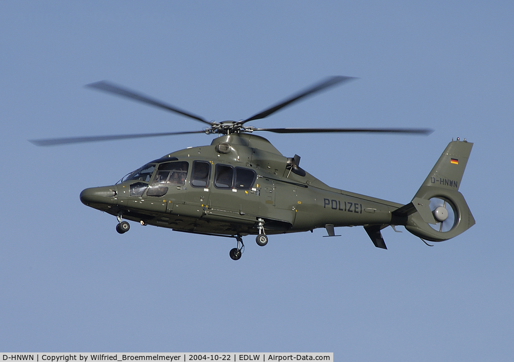 D-HNWN, 2003 Eurocopter EC-155B C/N 6643, German Police / Coming in for refueling.