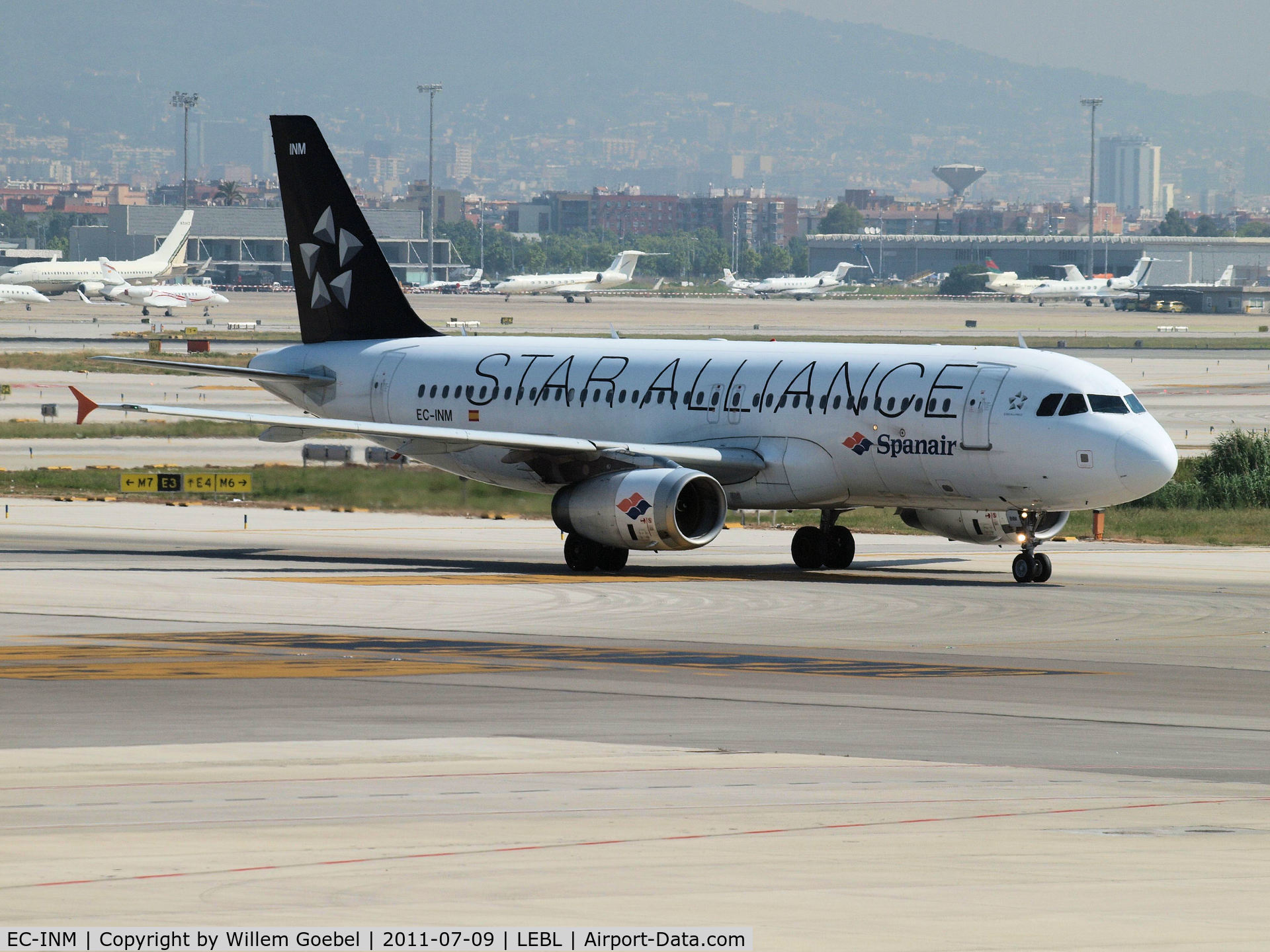 EC-INM, 2003 Airbus A320-232 C/N 1979, Arrival on Barcelona Airport