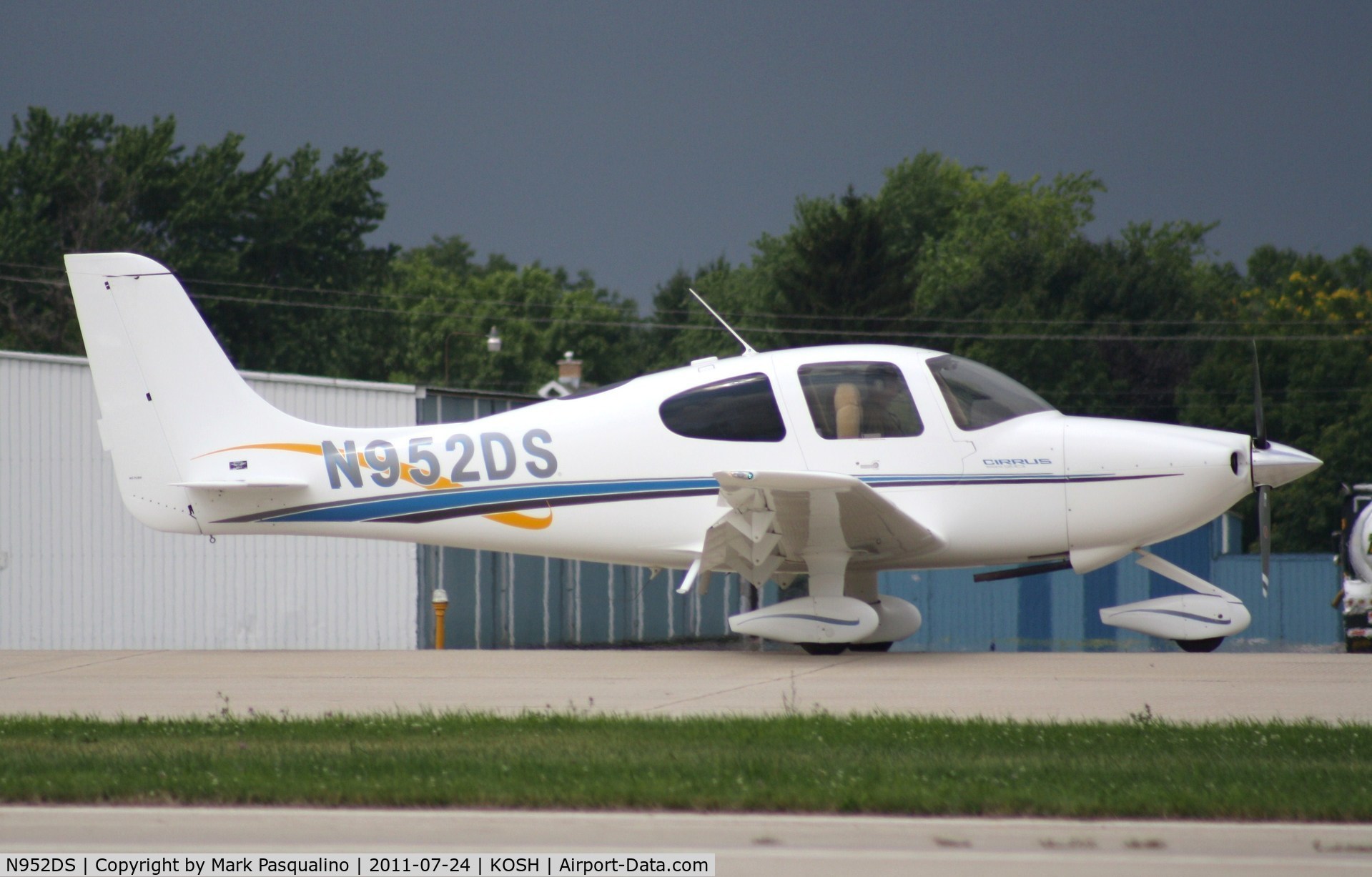 N952DS, 2000 Cirrus SR20 C/N 1102, Cirrus SR20