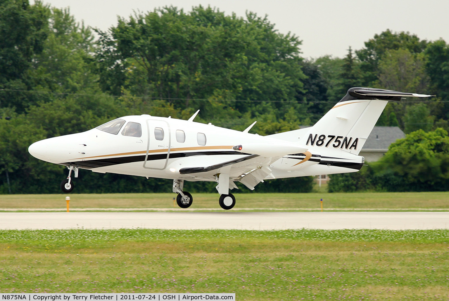 N875NA, 2007 Eclipse Aviation Corp EA500 C/N 000018, 2007 Eclipse Aviation Corp EA500, c/n: 000018 at 2011 Oshkosh