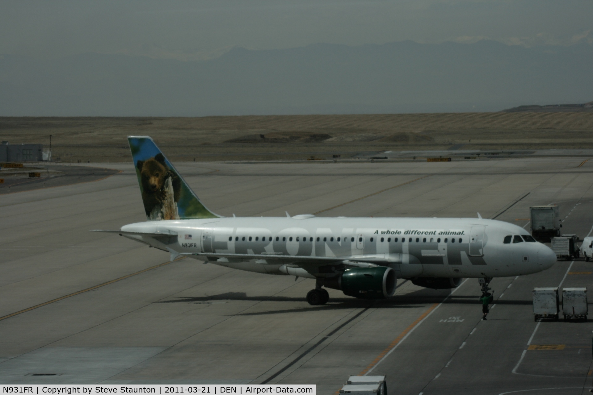 N931FR, 2004 Airbus A319-111 C/N 2253, Taken at Denver International Airport, in March 2011 whilst on an Aeroprint Aviation tour