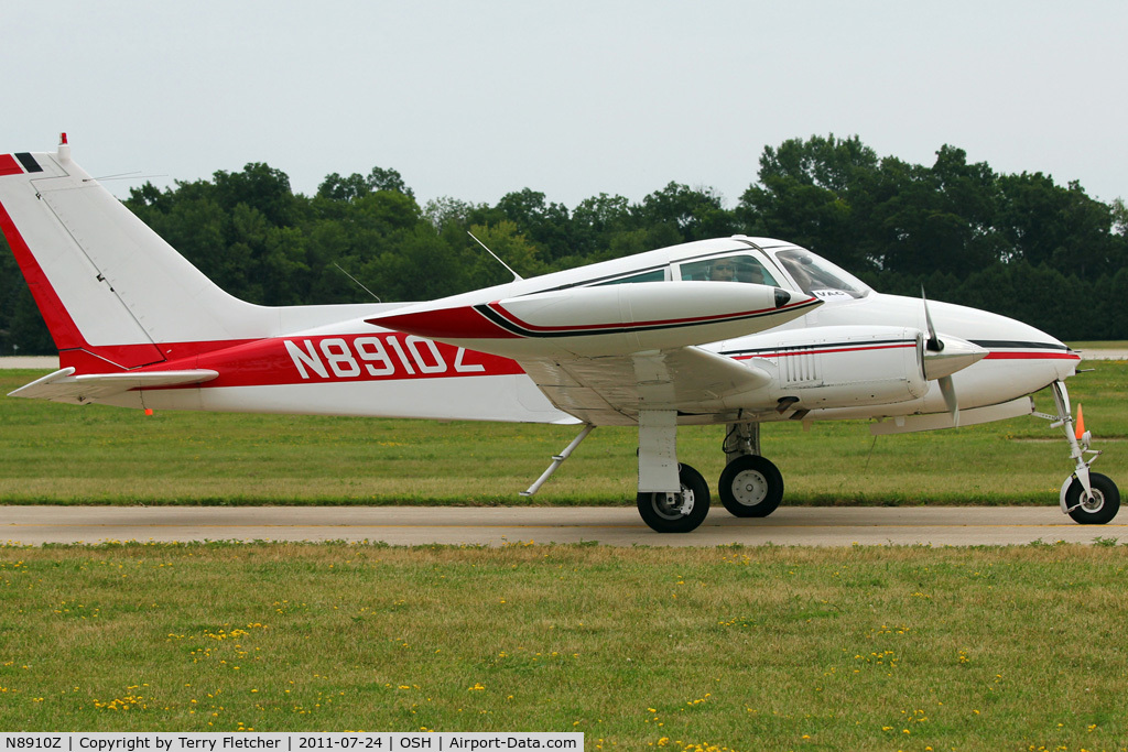 N8910Z, 1961 Cessna 310G C/N 310G0010, 1961 Cessna 310G, c/n: 310G0010 at 2011 Oshkosh