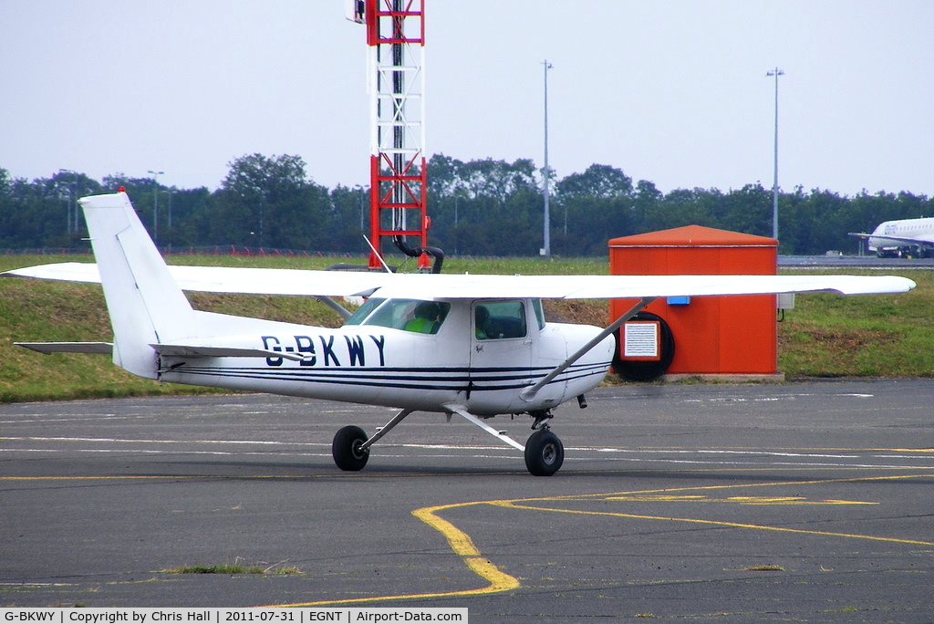G-BKWY, 1983 Reims F152 C/N 1940, Northumbria Flying School Ltd