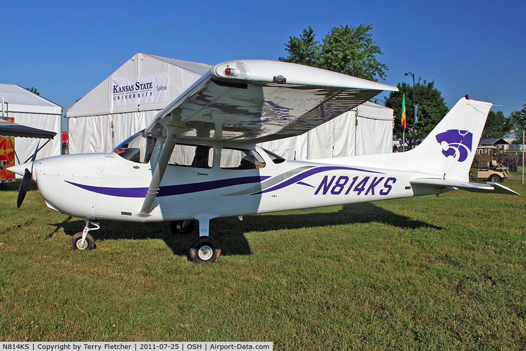 N814KS, 2005 Cessna 172R C/N 17281248, 2005 Cessna 172R, c/n: 17281248 - static display at 2011 Oshkosh