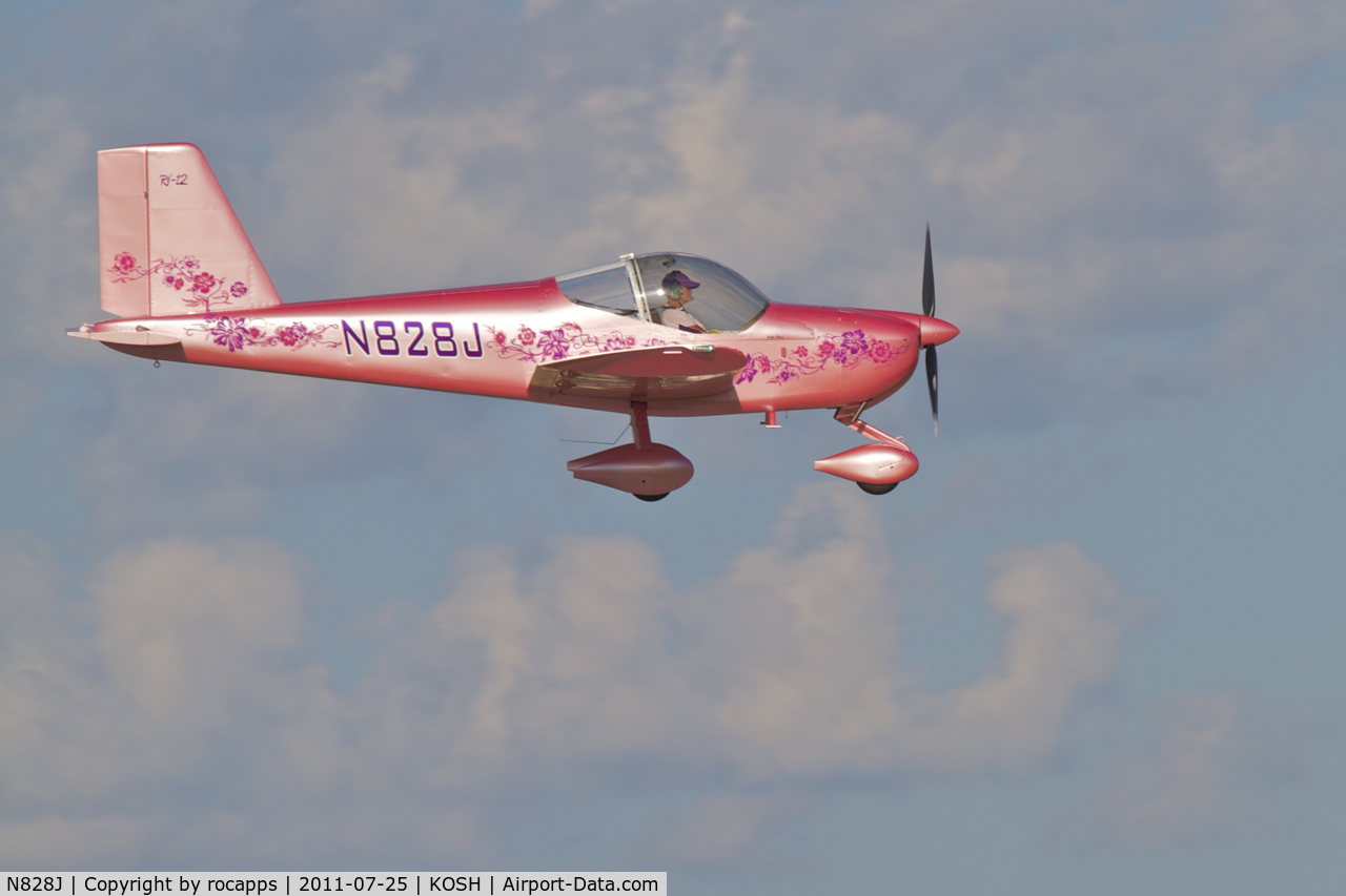 N828J, Vans RV-12 C/N 120317, Short final for 18R at KOSH.