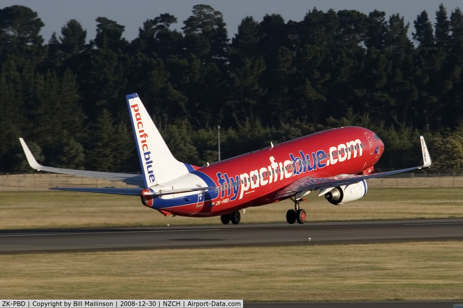 ZK-PBD, 2004 Boeing 737-8FE C/N 33996, up and away from 02