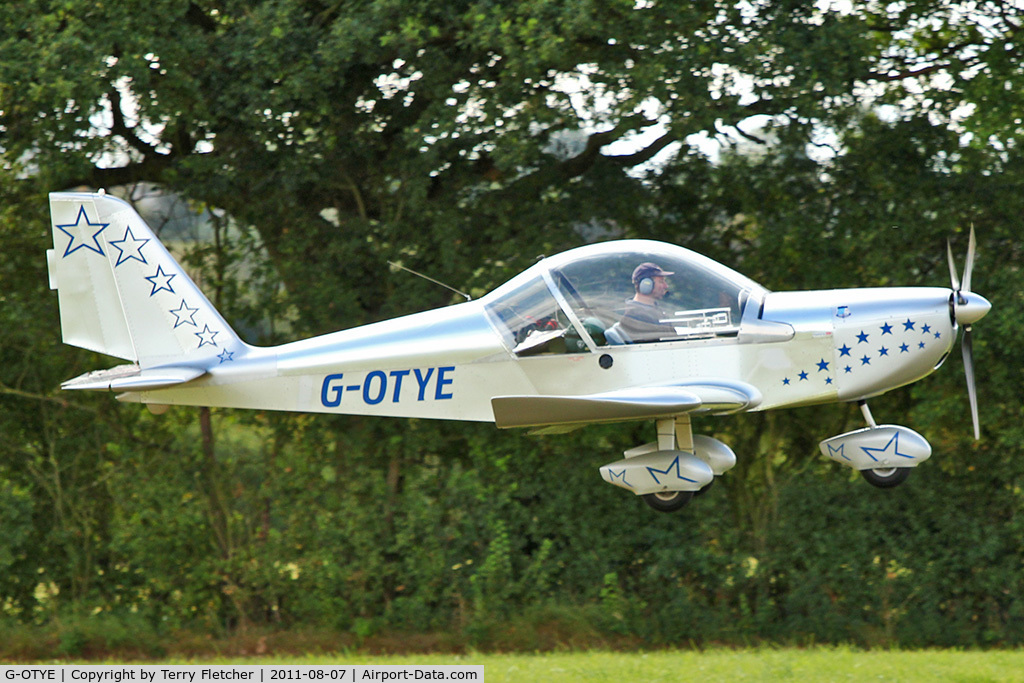 G-OTYE, 2002 Aerotechnik EV-97 Eurostar C/N PFA 315-13858, 2002 Tye J And Godber Ab AEROTECHNIK EV-97 EUROSTAR, c/n: PFA 315-13858 at Stoke Golding