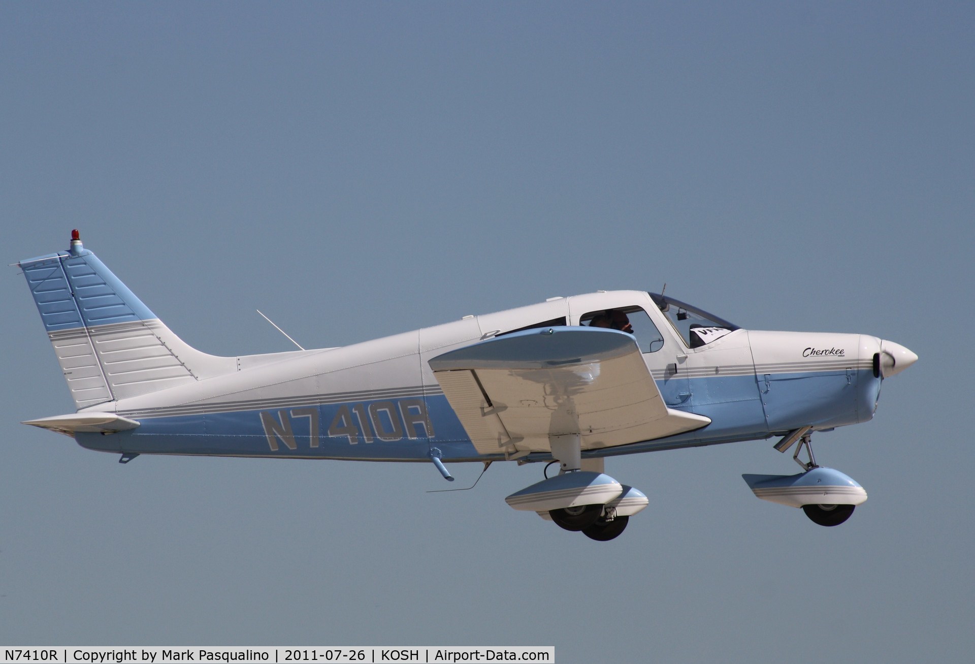 N7410R, 1966 Piper PA-28-140 C/N 28-21927, Piper PA-28-140
