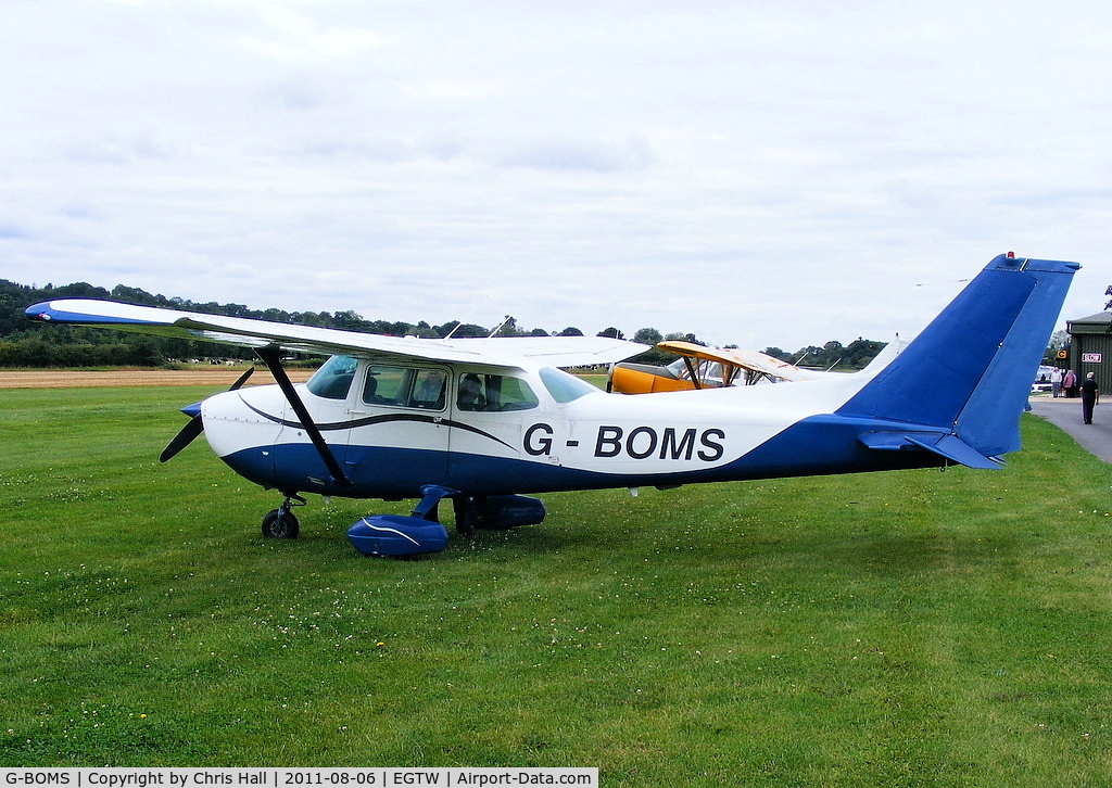 G-BOMS, 1978 Cessna 172N C/N 172-69448, at the Luscombe fly-in at Oaksey Park
