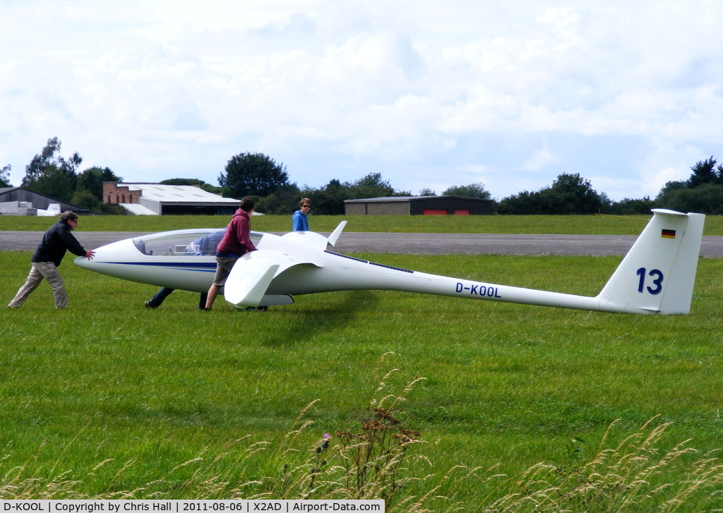 D-KOOL, Schleicher ASH-25 EB28 C/N 25258, at the Cotswold Gliding Club, Aston Down