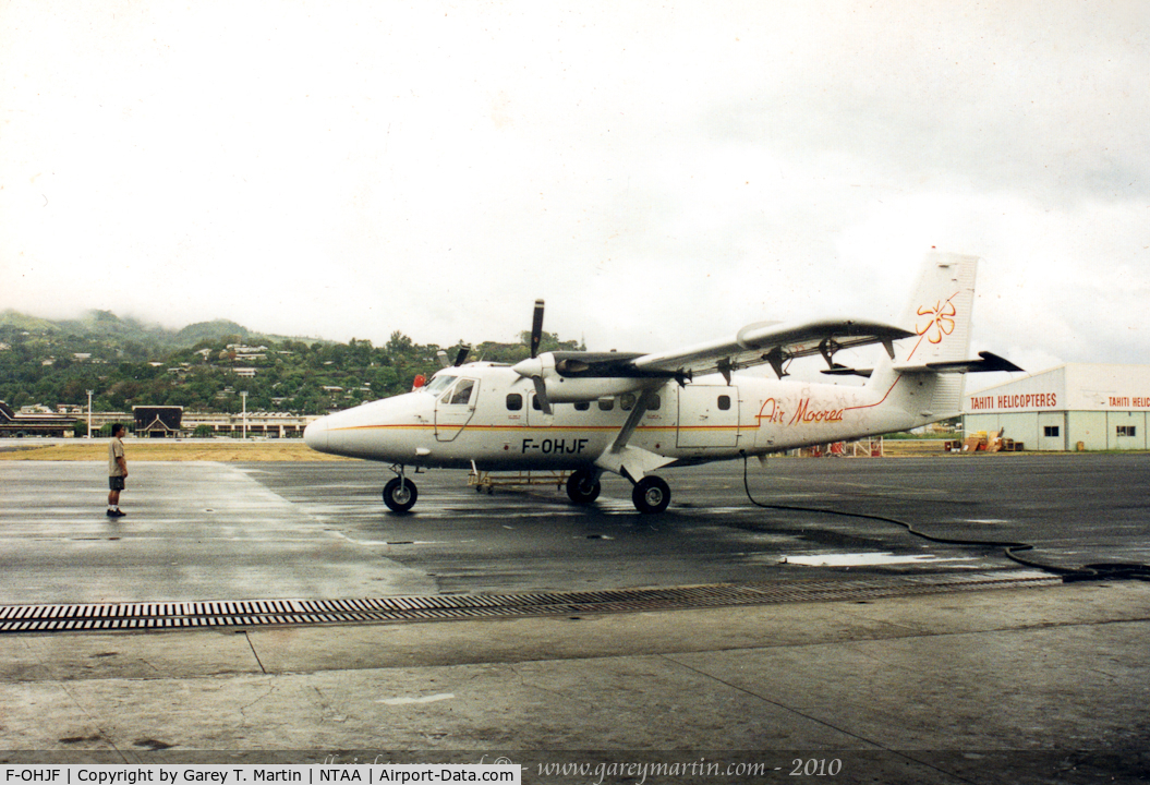 F-OHJF, 1976 De Havilland Canada DHC-6-300 Twin Otter C/N 500, Circa 1997.